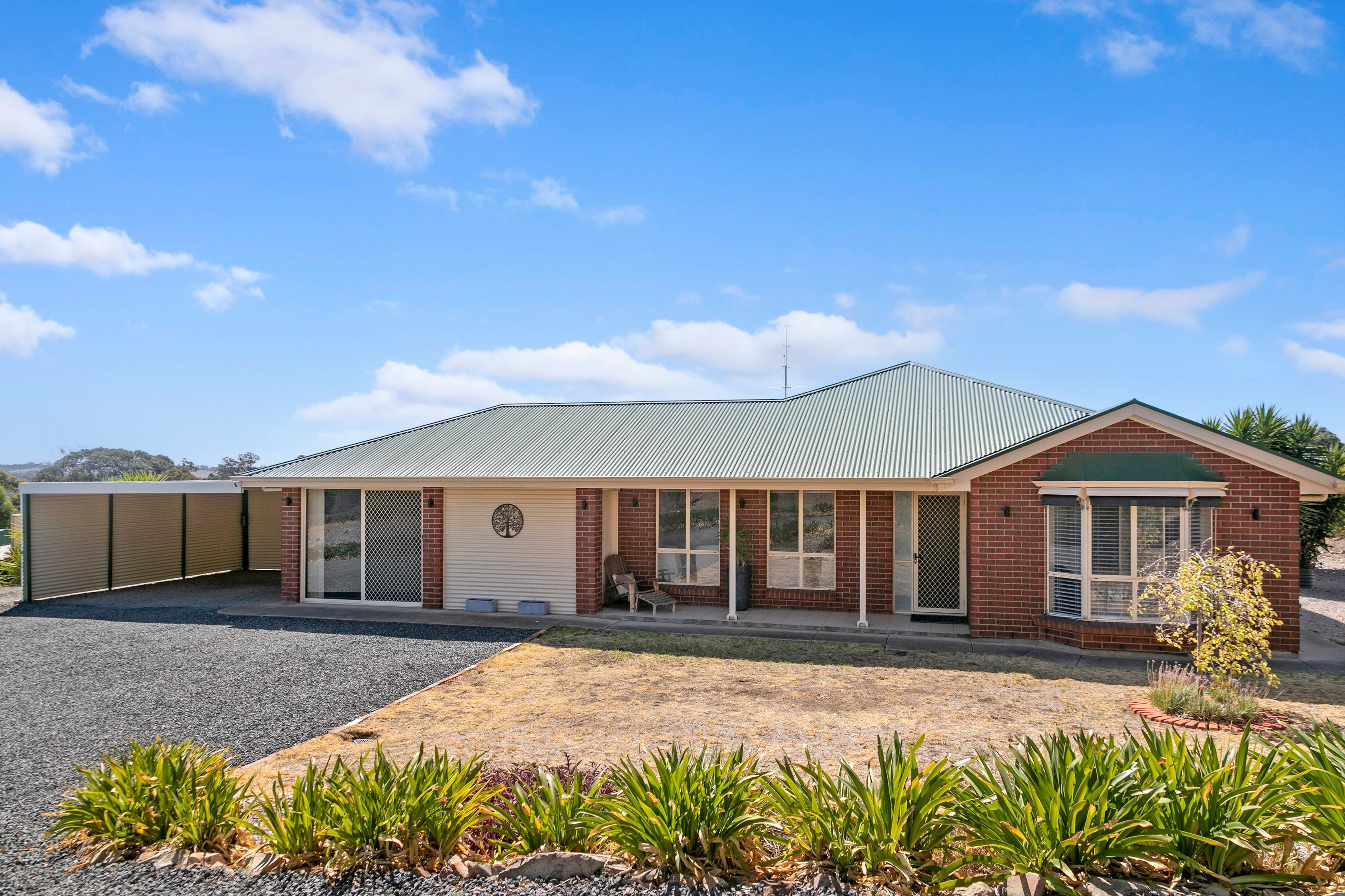 129 Norman Drive, Clare, SA 5453