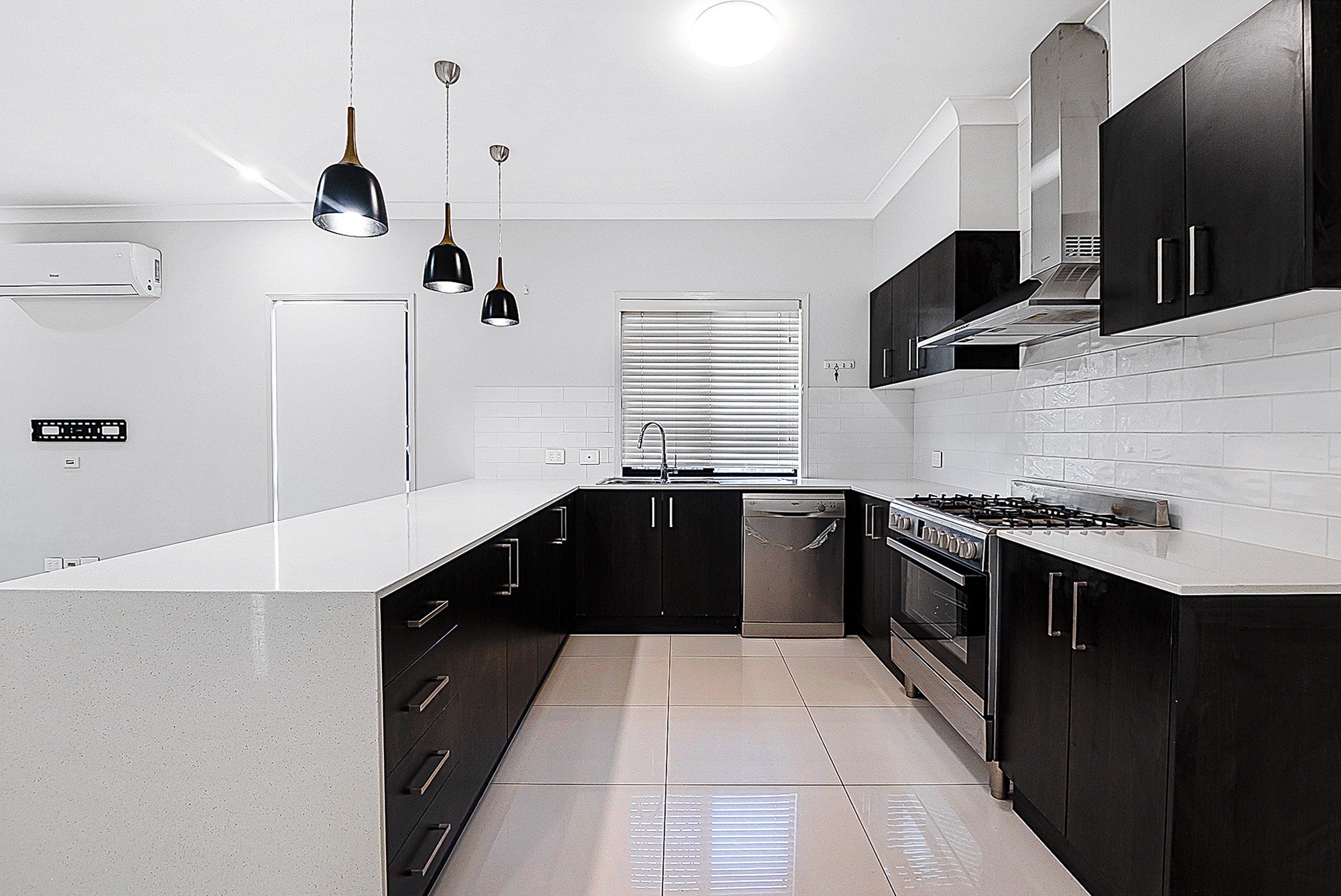 328 Waller Road, Park Ridge, QLD 4125
