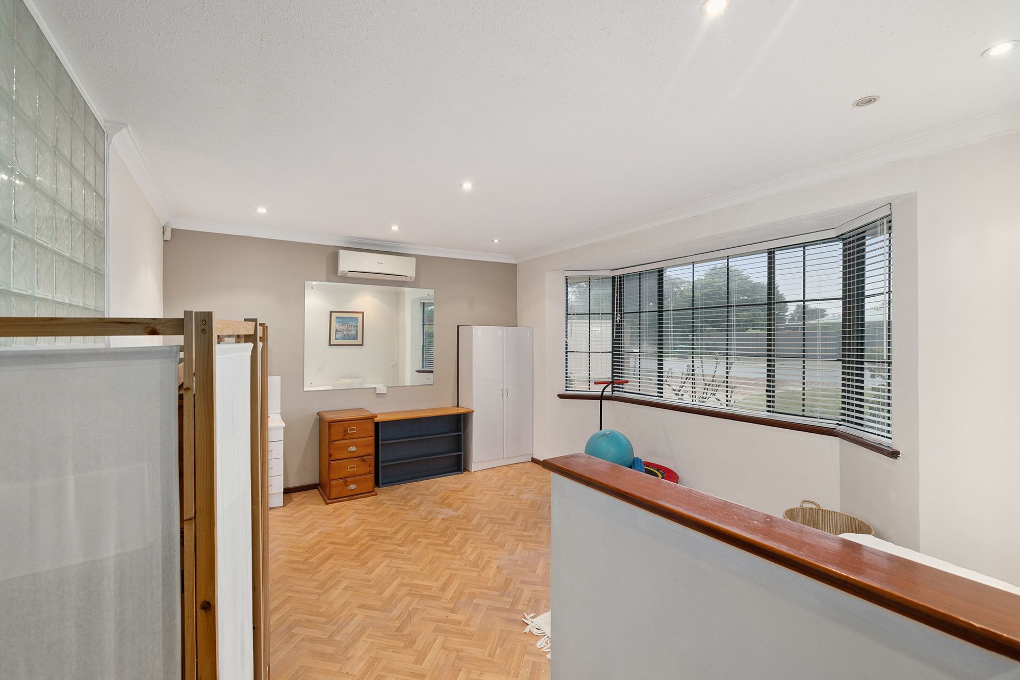 4 Bromley Place — photo 14 of 30