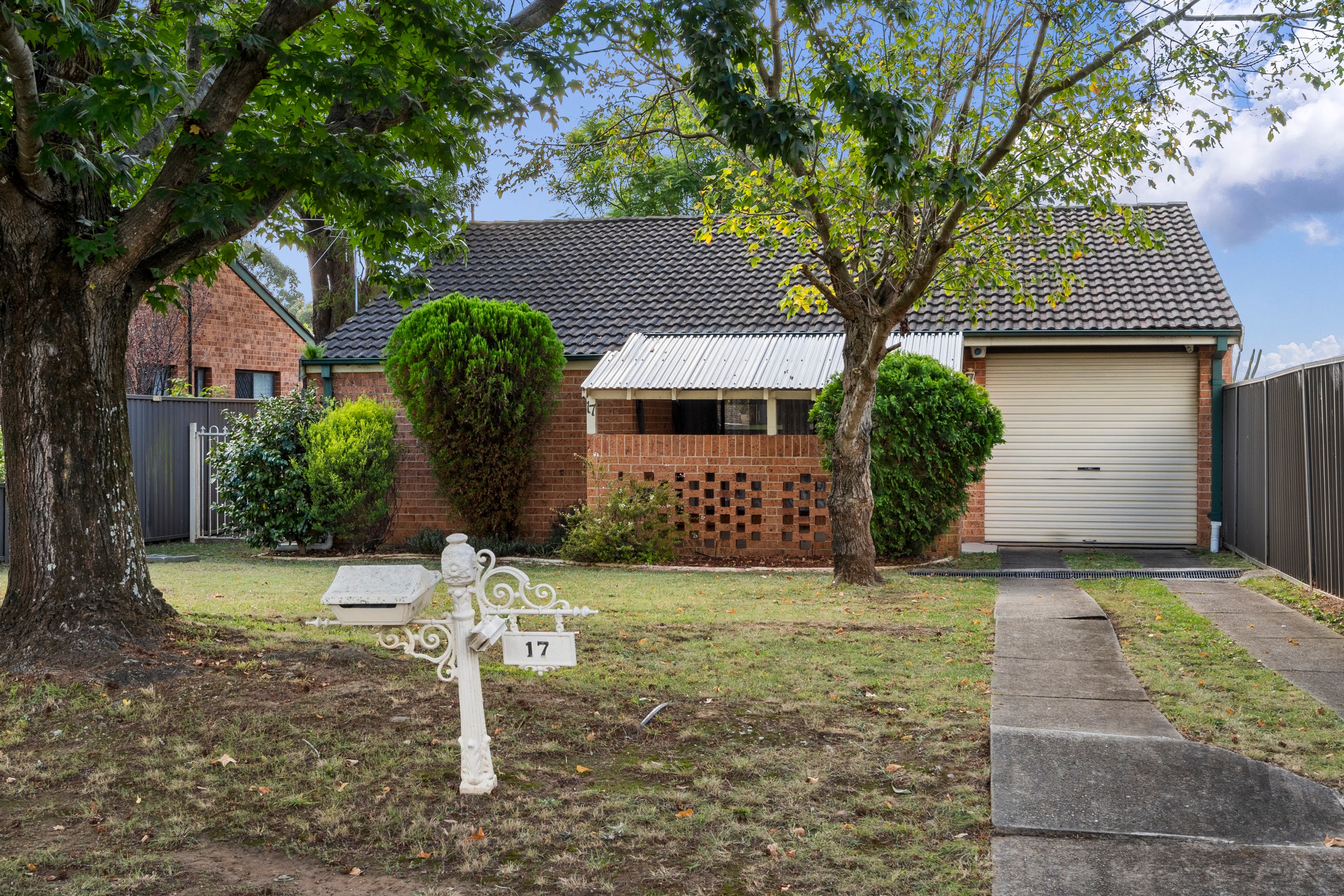 17 Cotula Place, Macquarie Fields, NSW 2564