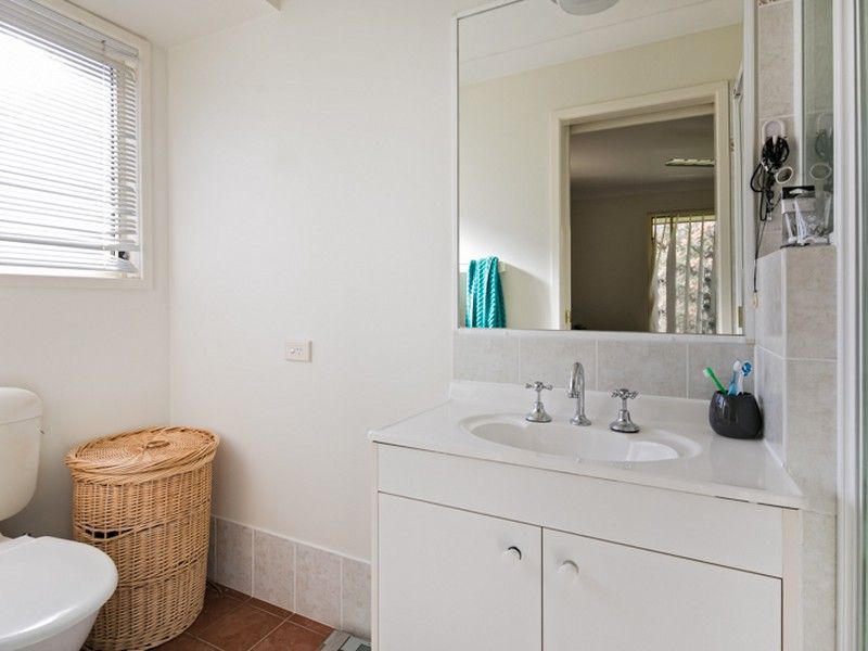 32 Byng Road — photo 8 of 10
