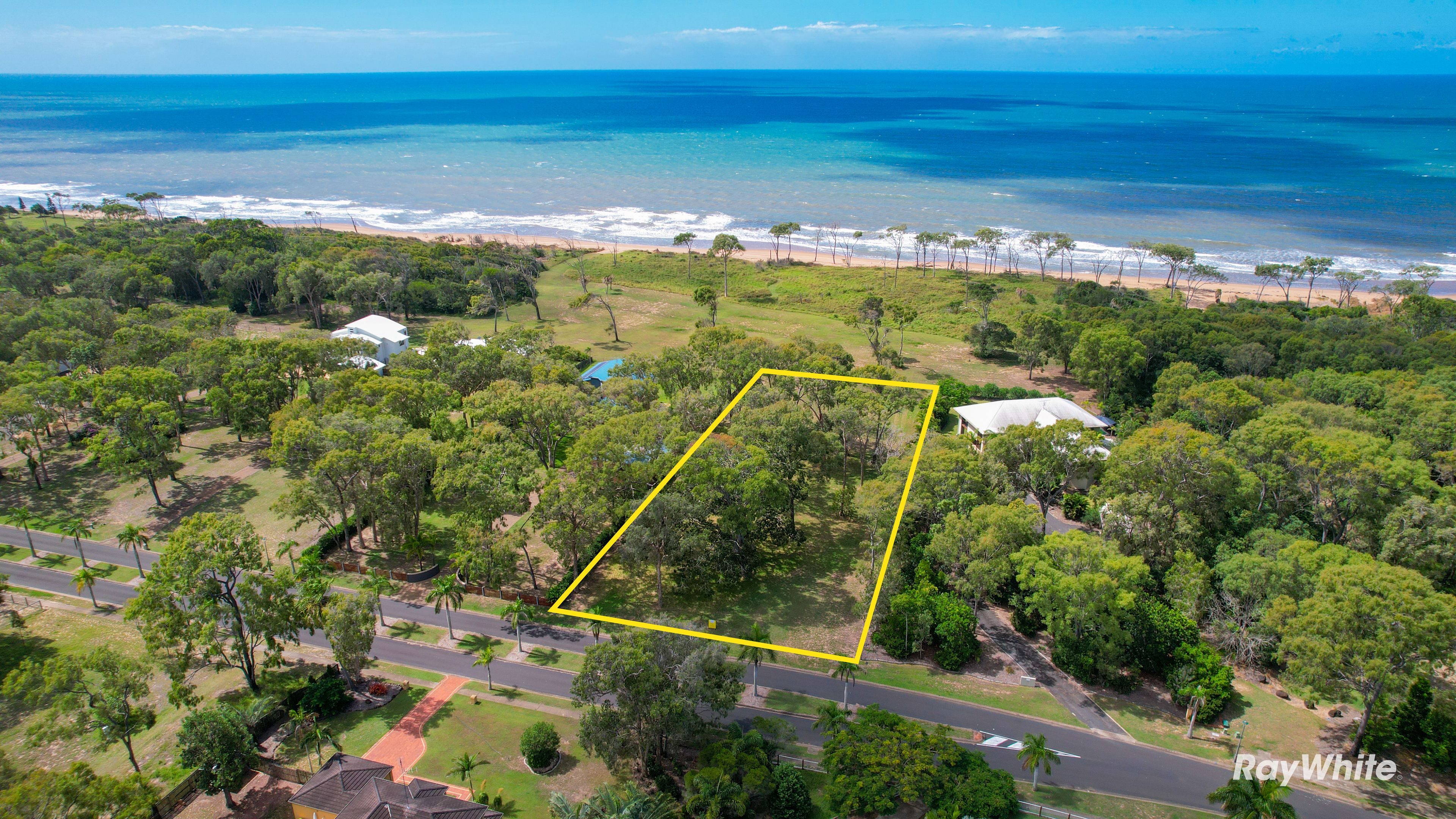 6 Royal Boulevard, Moore Park Beach QLD 4670