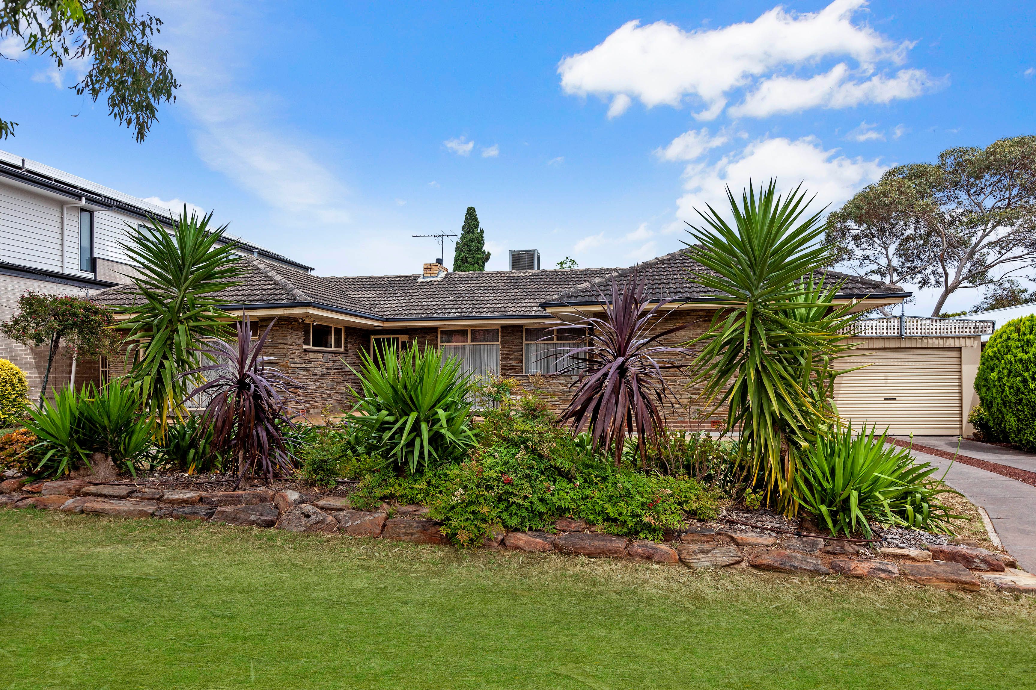 24 Mcarthur Avenue, Rostrevor SA 5073