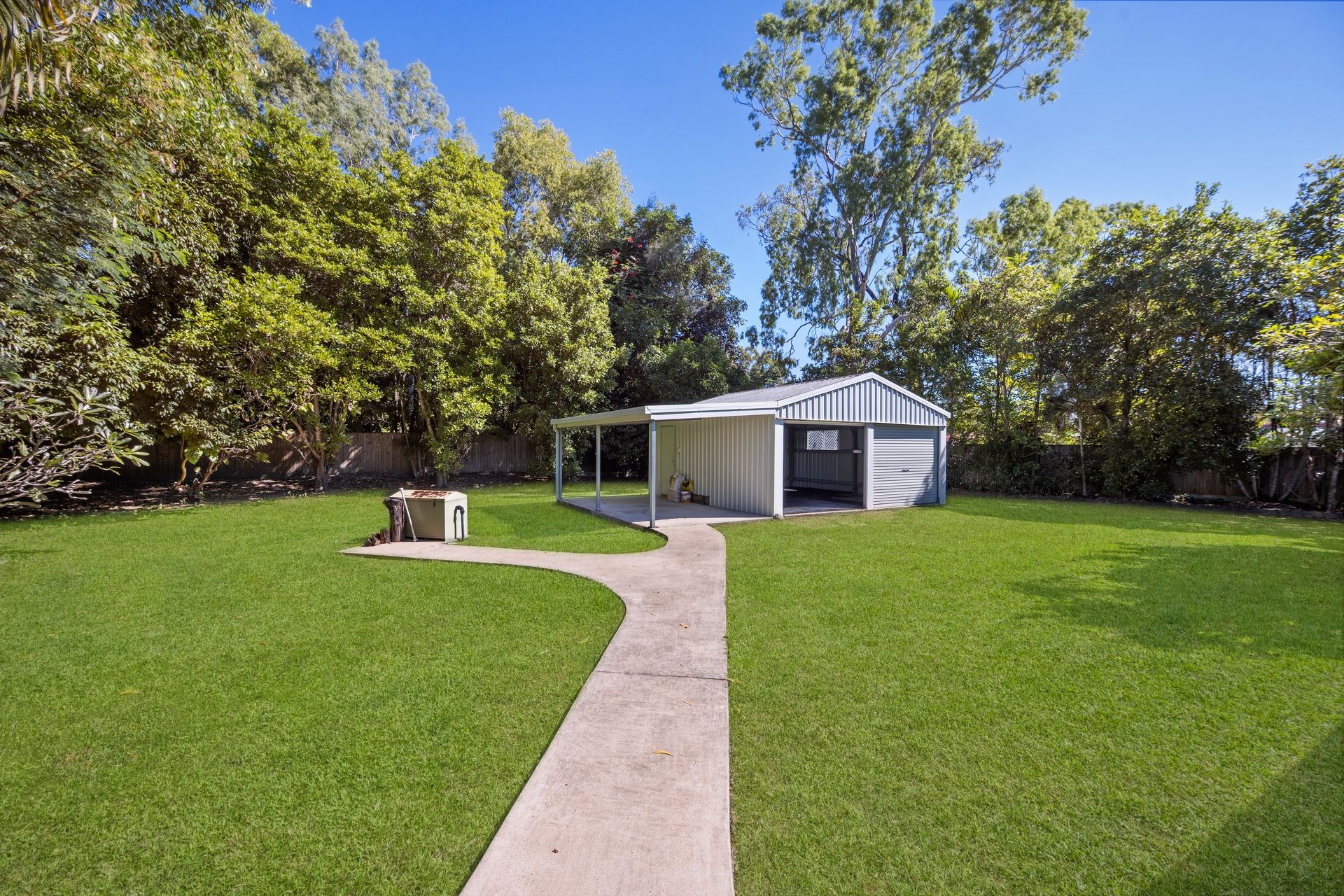 4 Macedon Court — photo 14 of 16