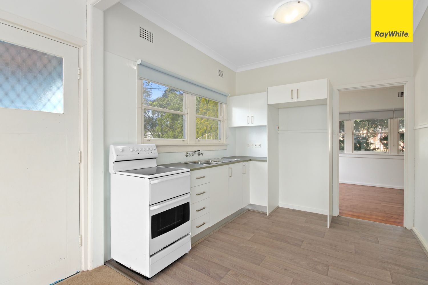 33 Cutler Avenue, St Marys, NSW 2760