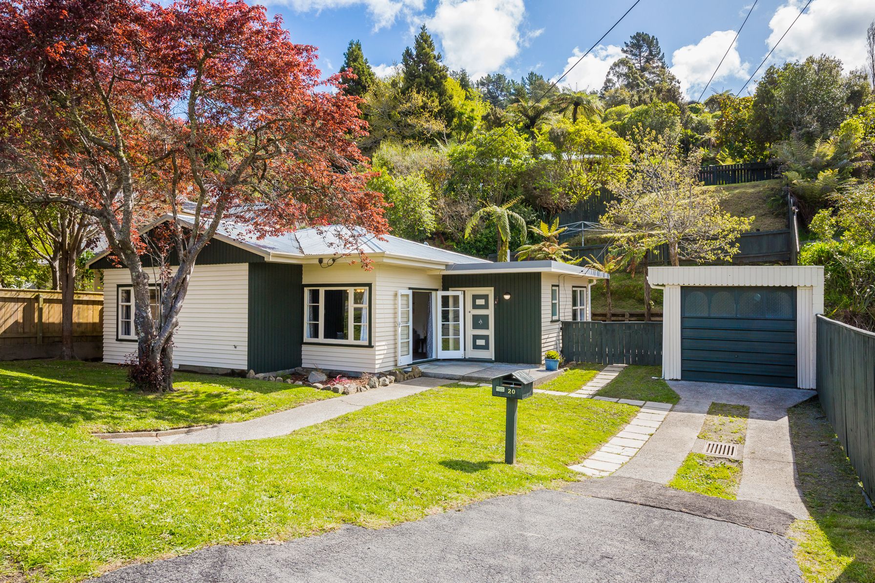 20 Jocelyn Crescent, Pinehaven, Upper Hutt City