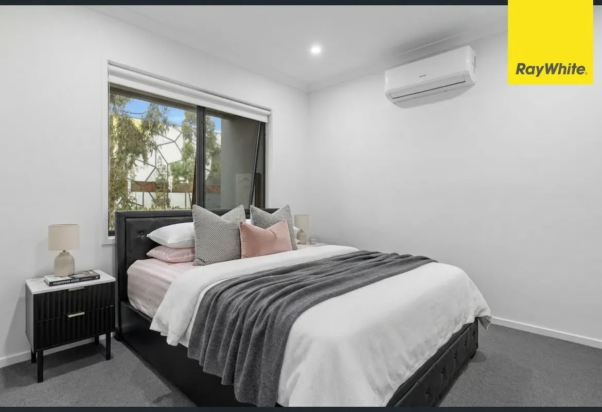 74 Baxterpark Drive, THORNHILL PARK, VIC 3335