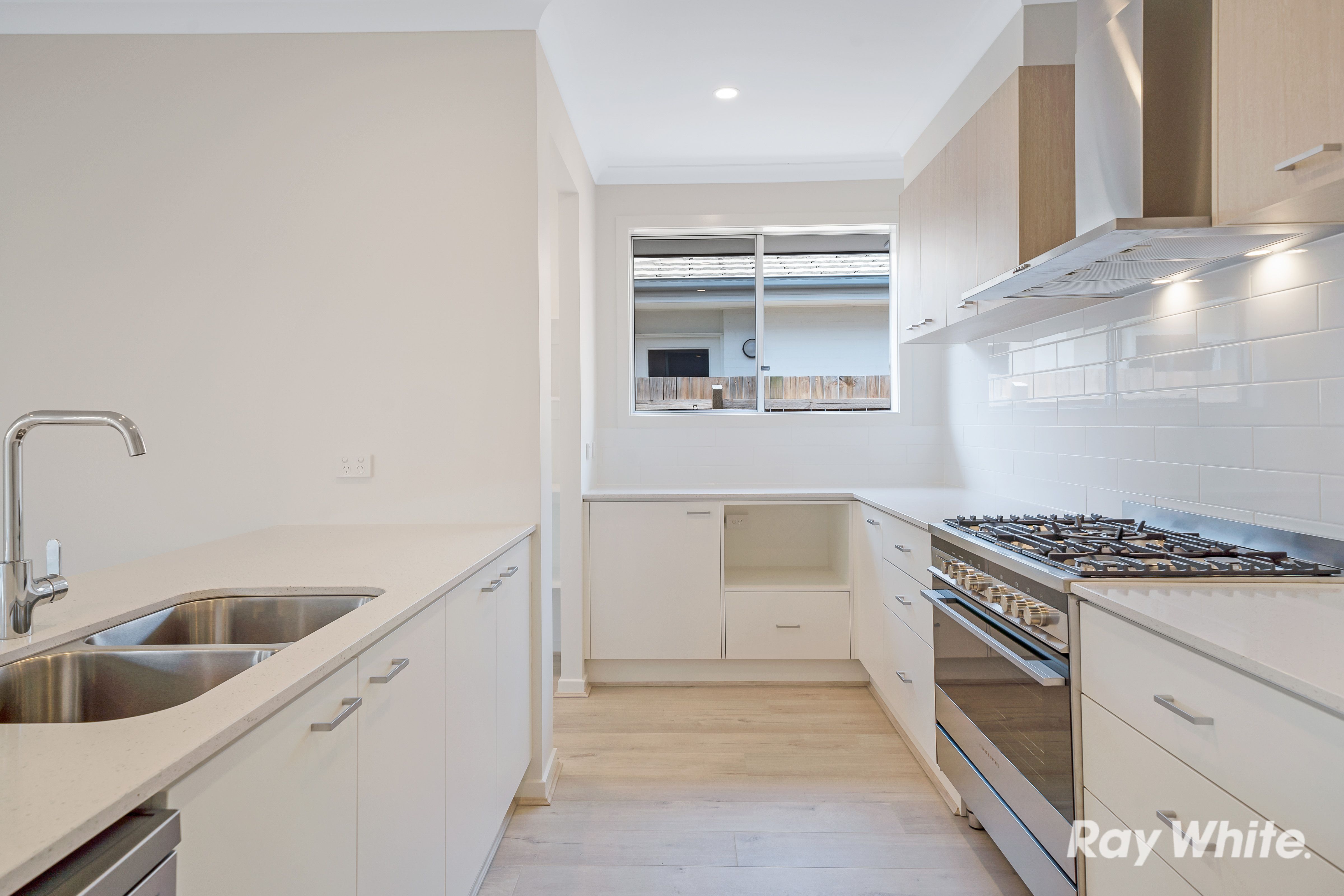 15 Riverland Road, Coomera, QLD 4209