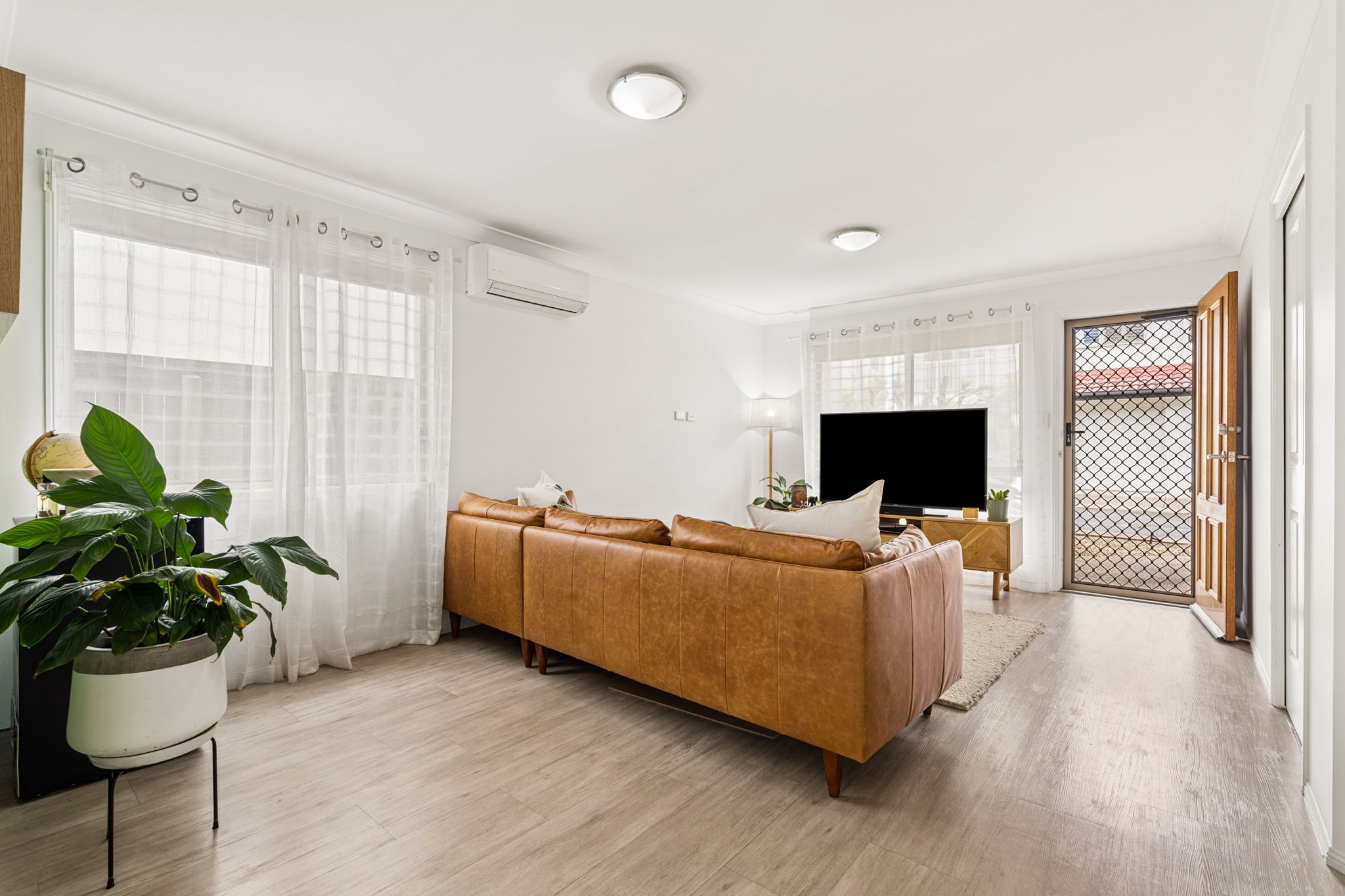 31/50 Johnston Street — photo 4 of 26
