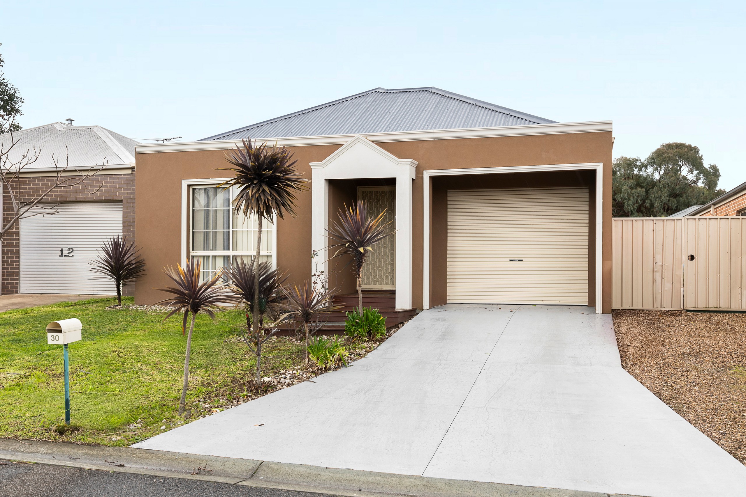 30 Fawkner Lane, Craigieburn, VIC 3064