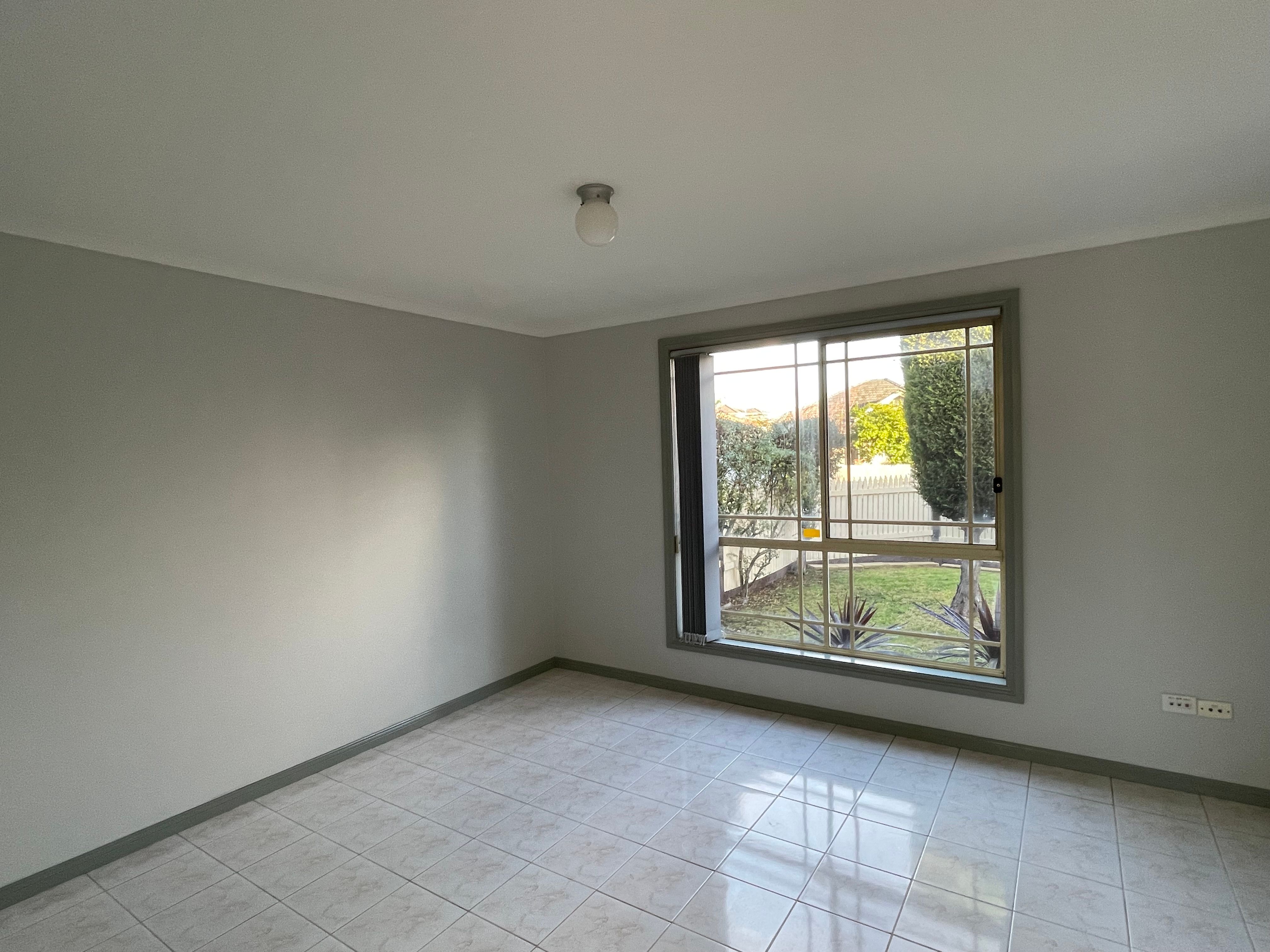 1/16 Tonkin Avenue — photo 11 of 14