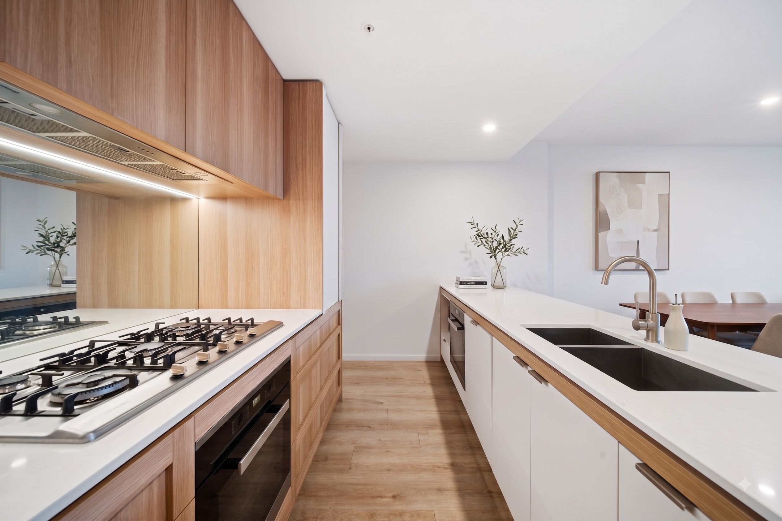 30702/21 Mollison Street — photo 5 of 18