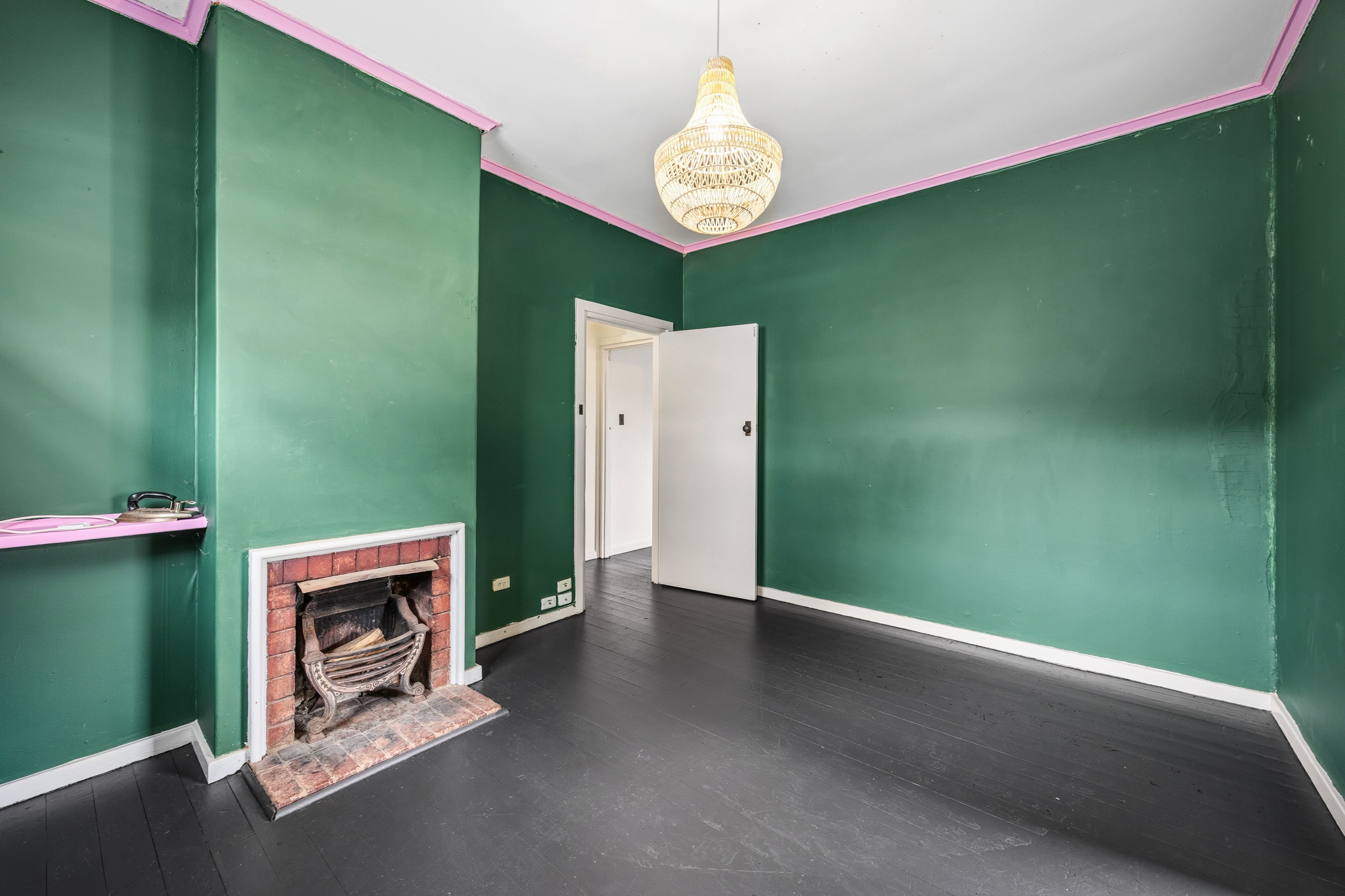 30 Bahloo Avenue — photo 4 of 11