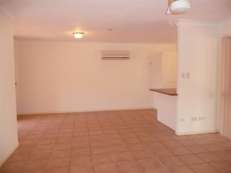 4/12 Angel Street, Eight Mile Plains, QLD 4113