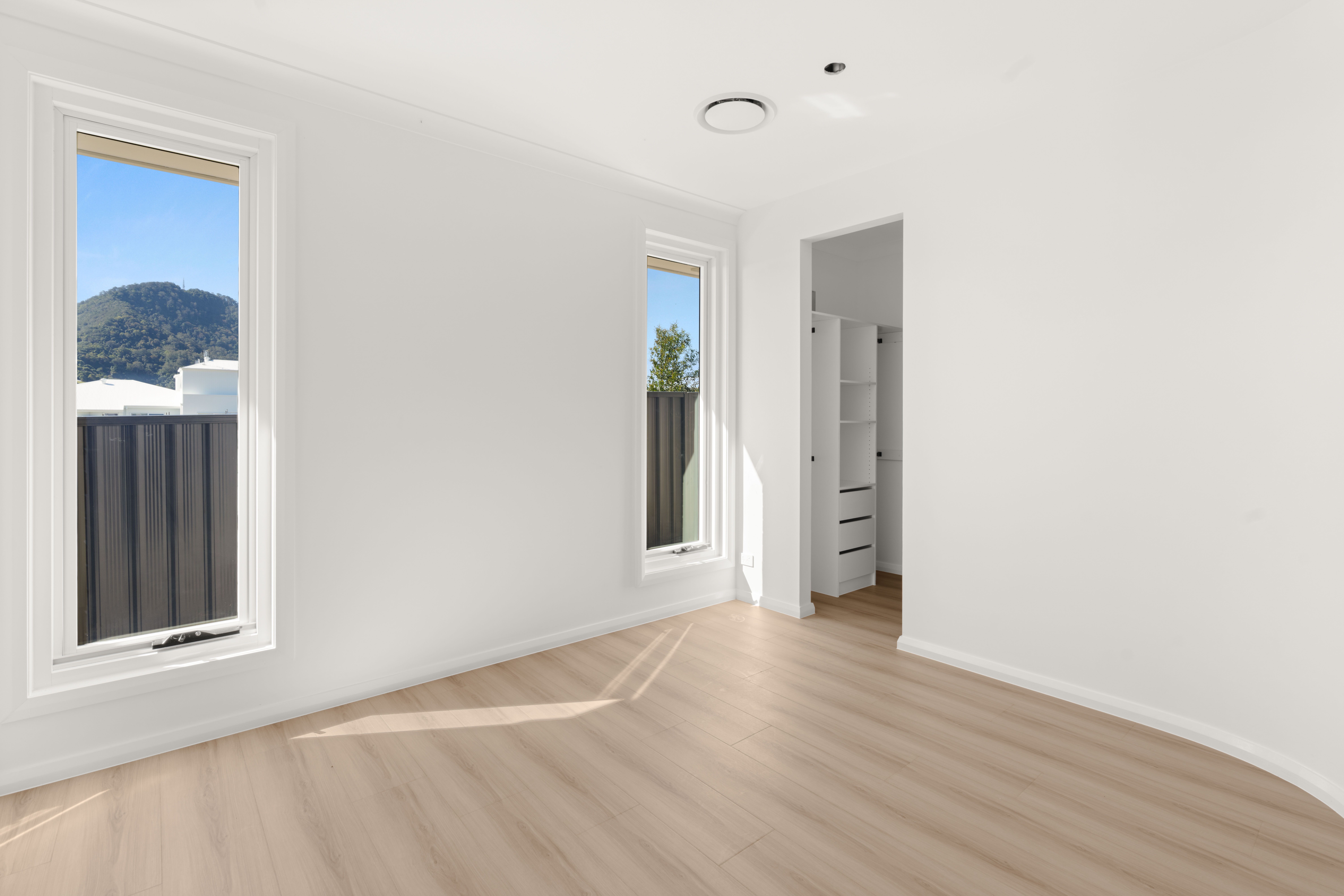 32A Myrtle Drive — photo 5 of 10
