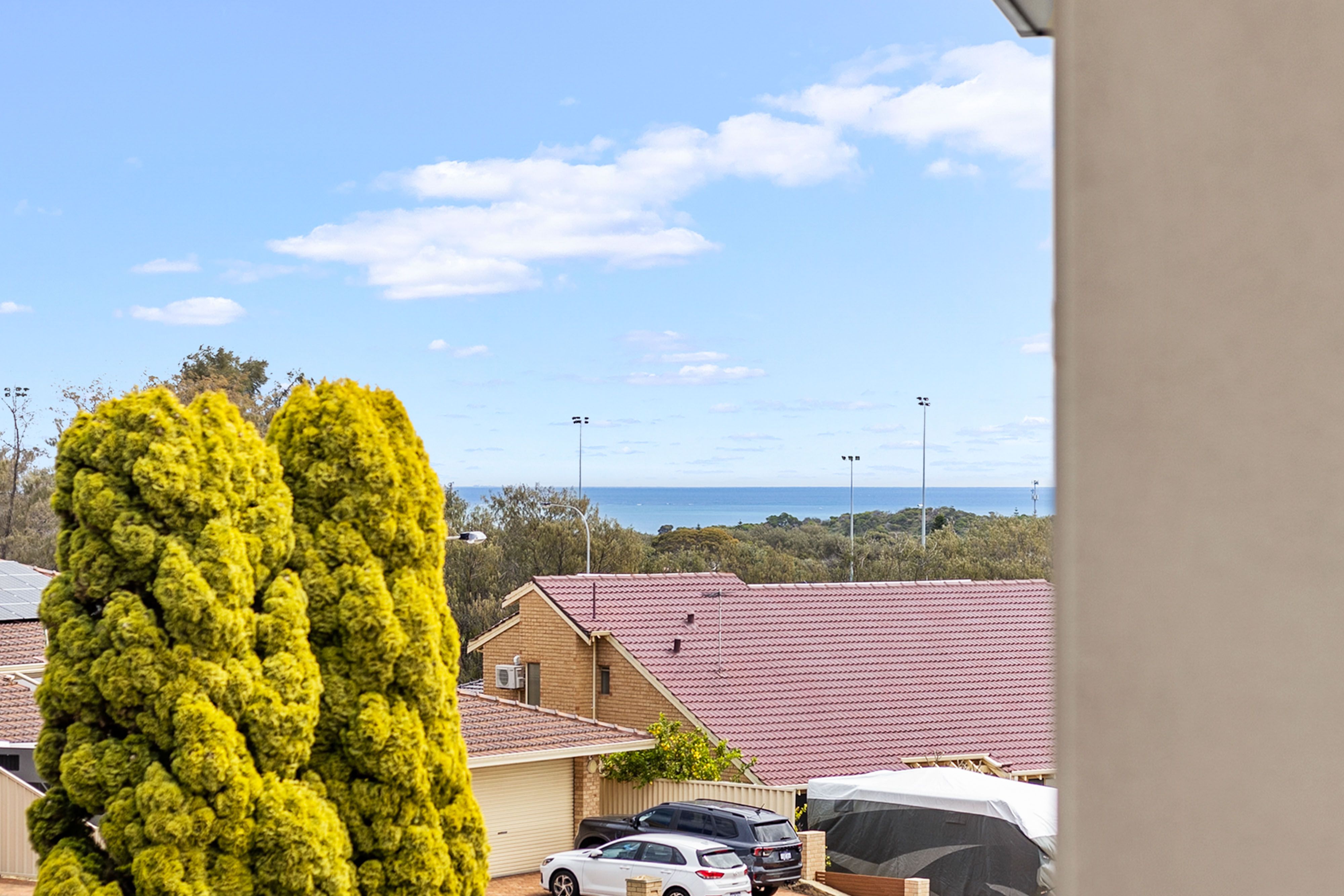 16 Barranjoey Way — photo 3 of 30
