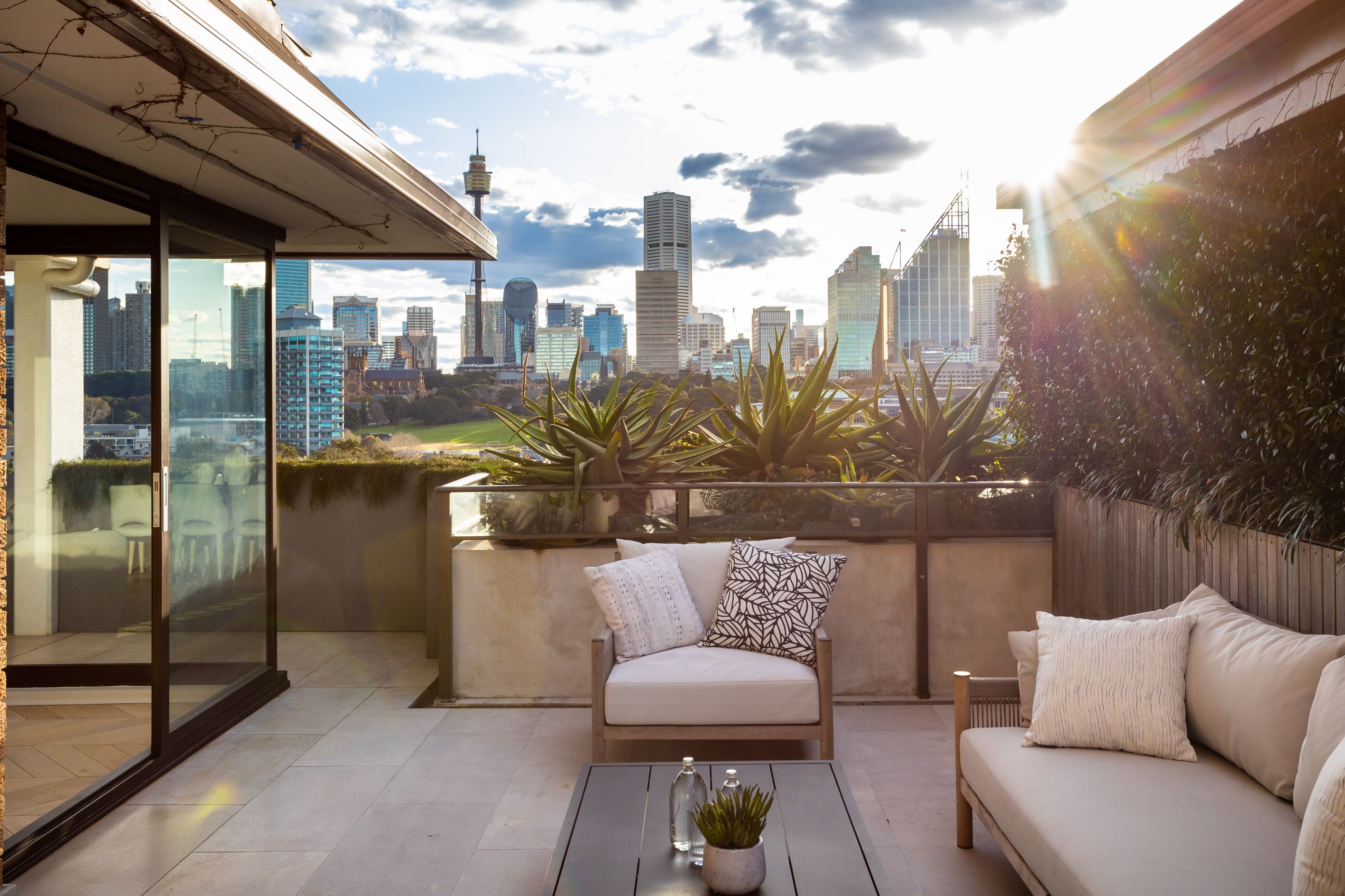 1211/73 Victoria Street, Potts Point, NSW 2011 Sold Apartment Ray