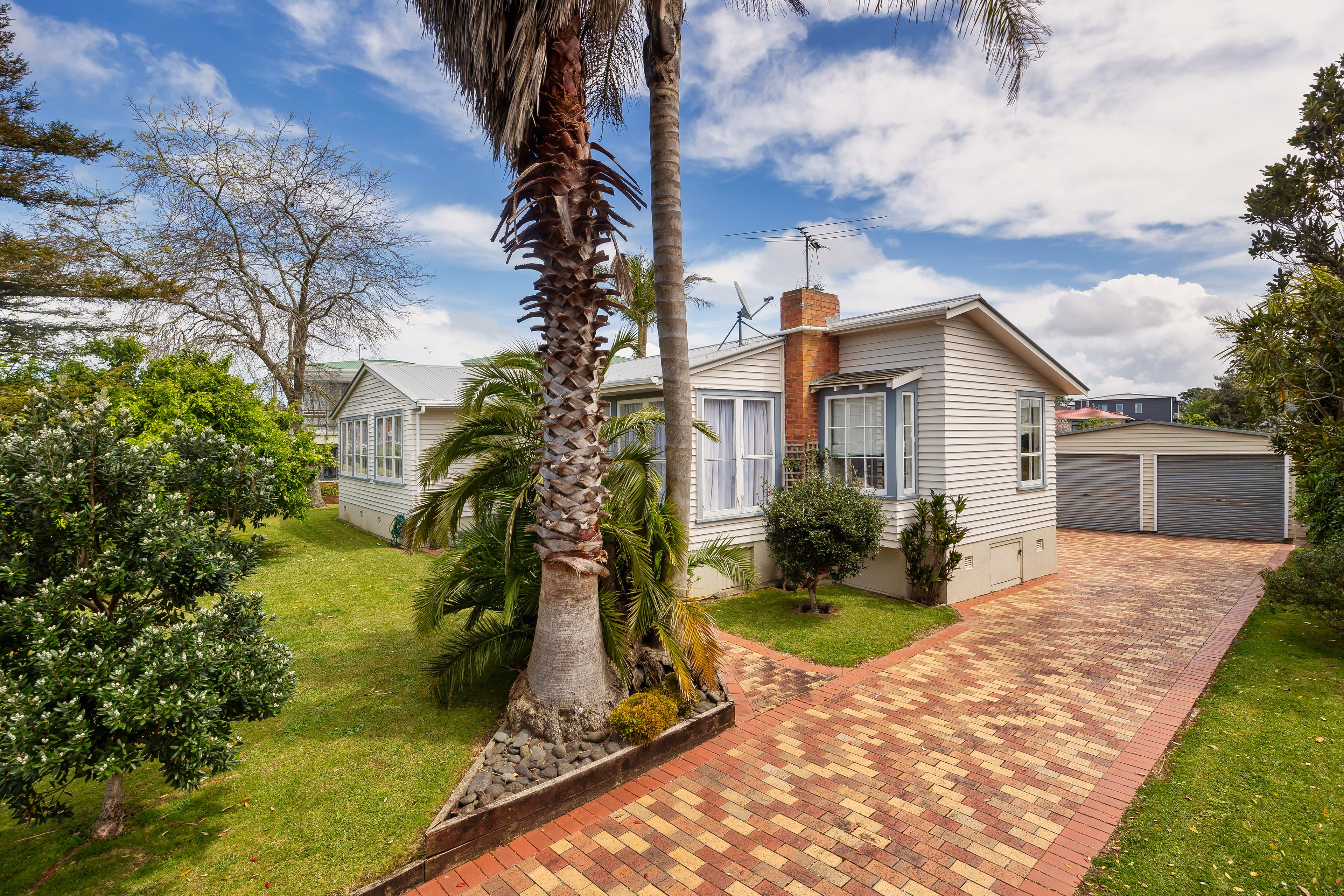 26 Cleland Crescent, Blockhouse Bay, Auckland City 0600 Sold House