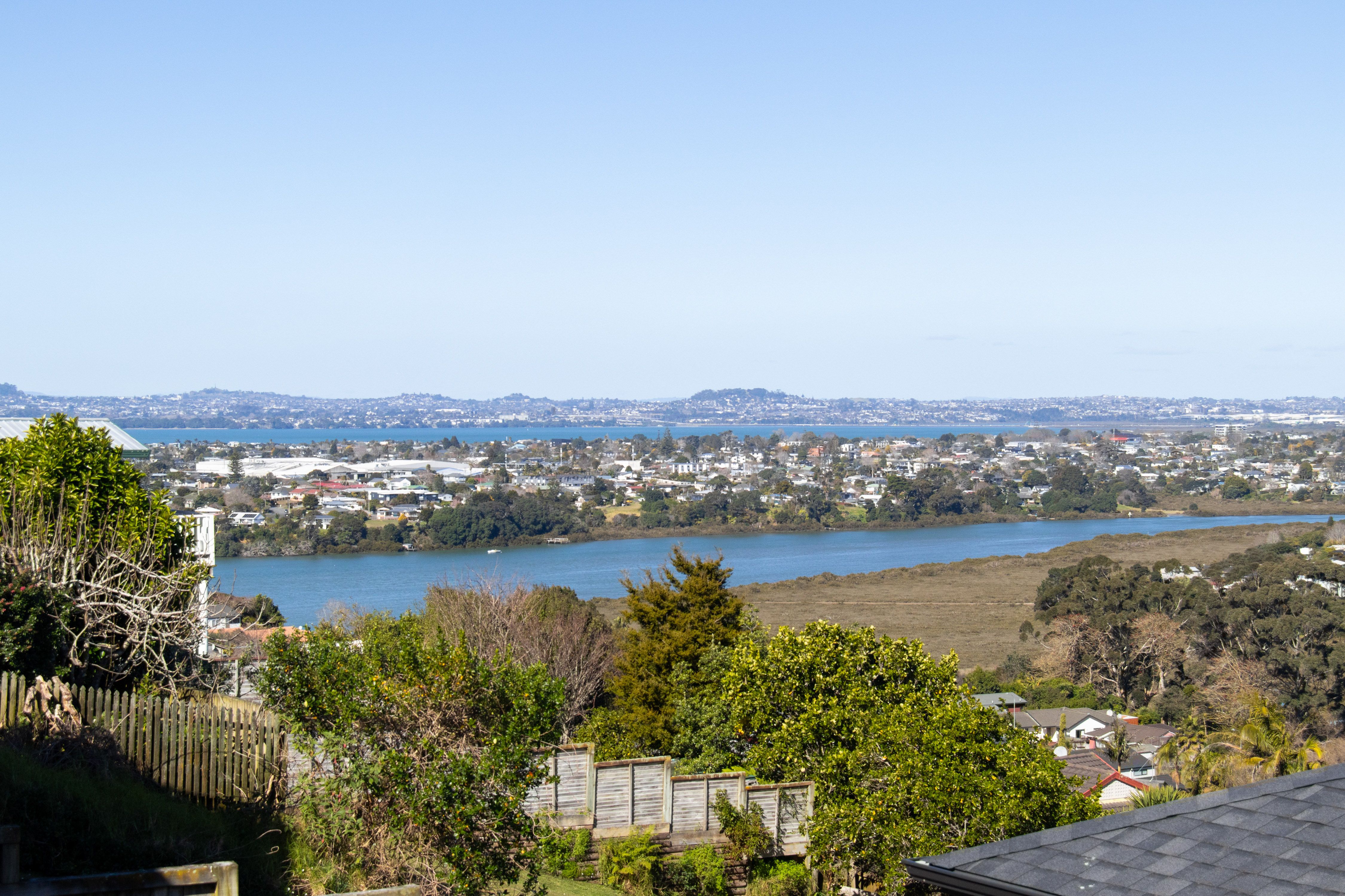 87 Luckens Road, West Harbour, Waitakere City