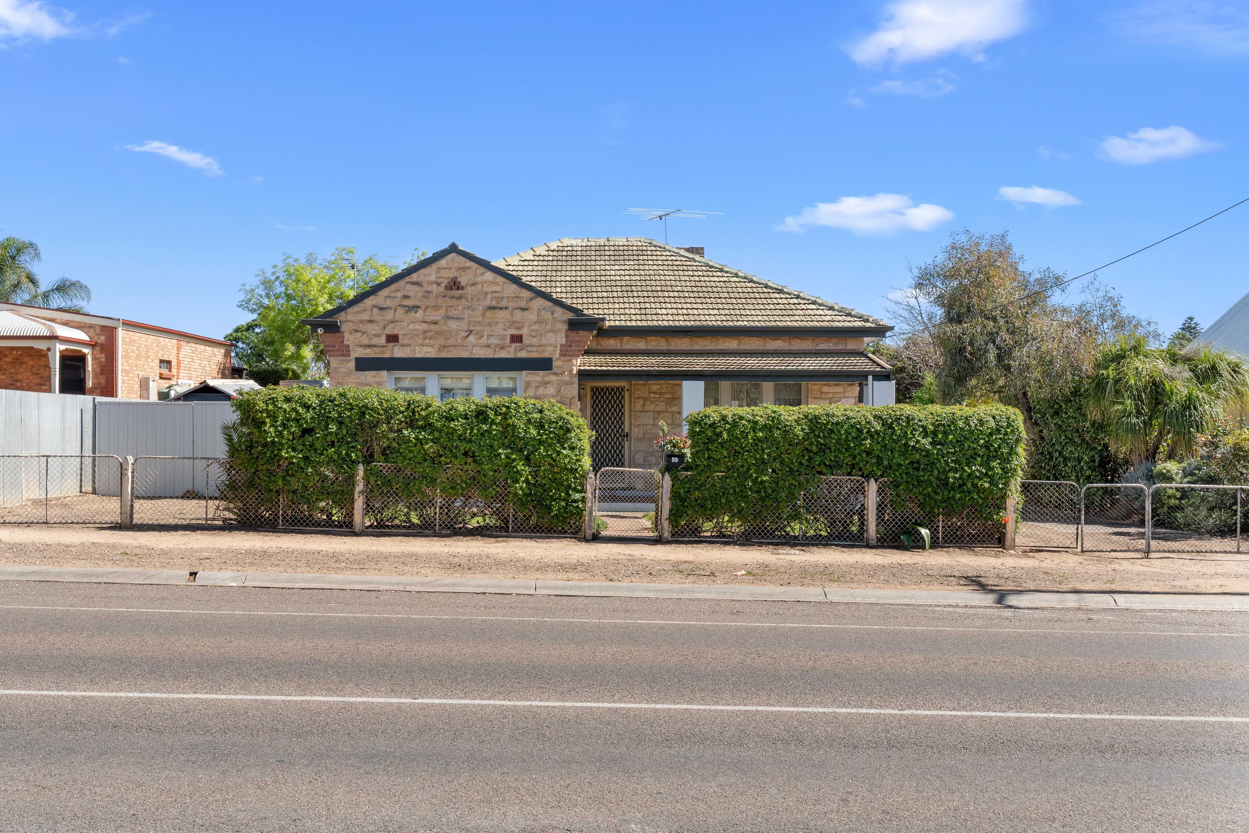 55 Standen Street — photo from Ray White Strathalbyn