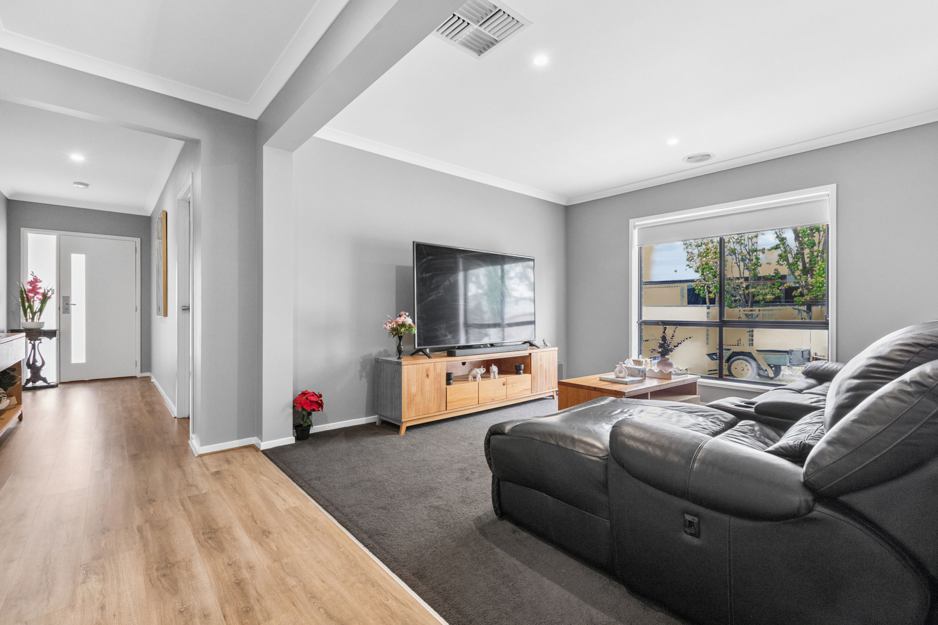 8 Kedmenec Drive — photo 5 of 29