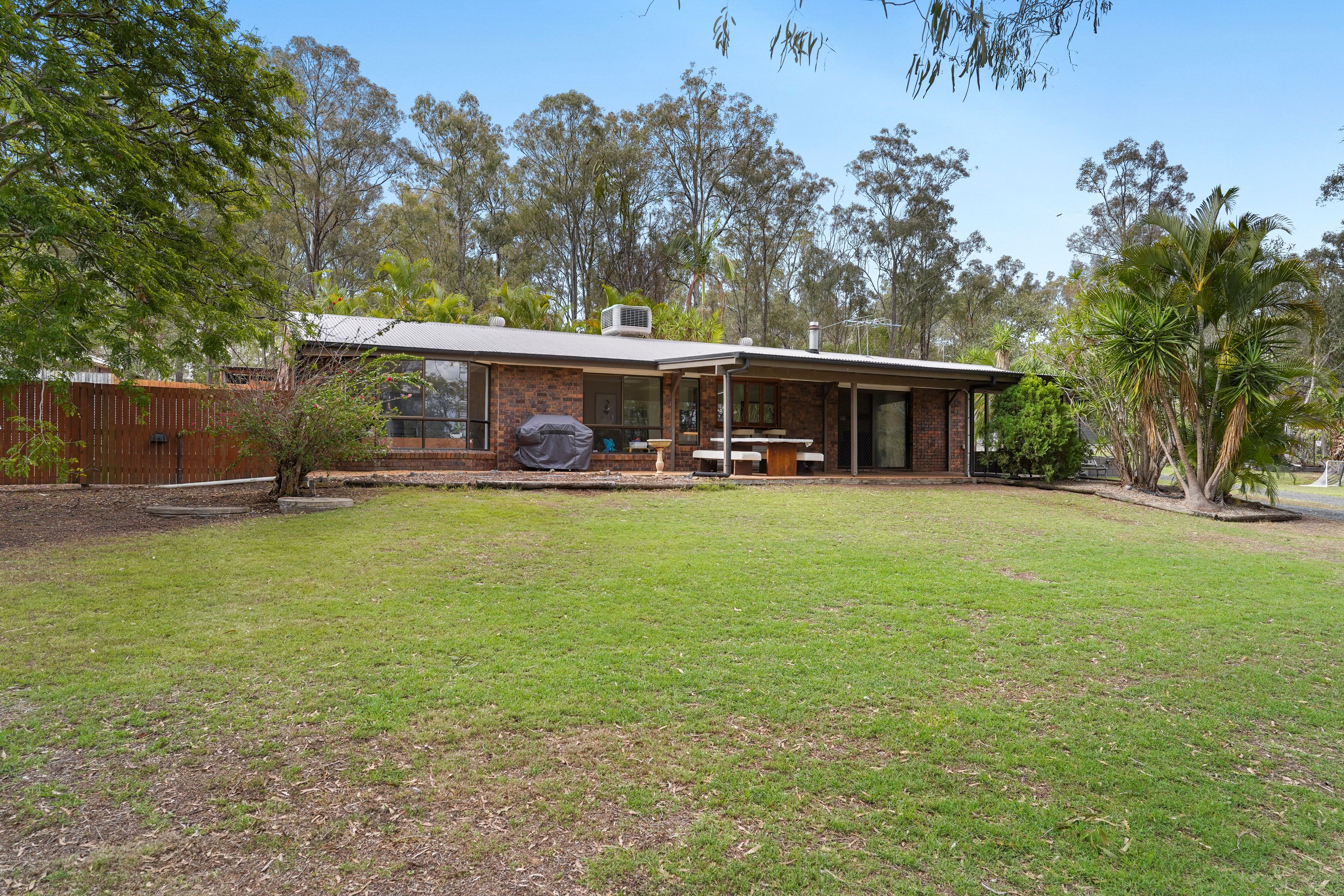2741 Forest Hill Fernvale Road — photo 4 of 27