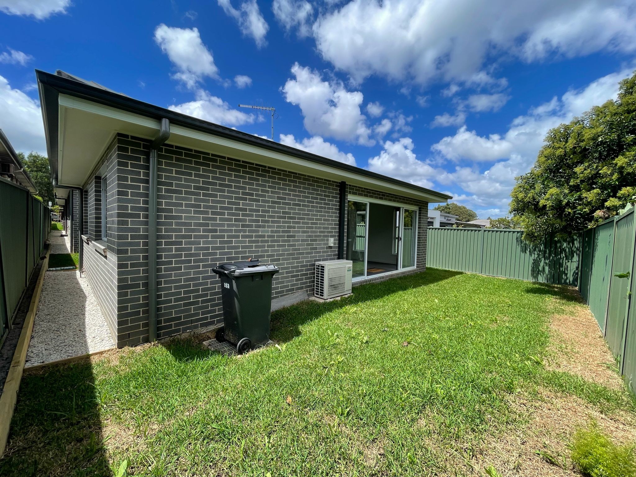 1/253 Bonds Road, Riverwood, NSW 2210