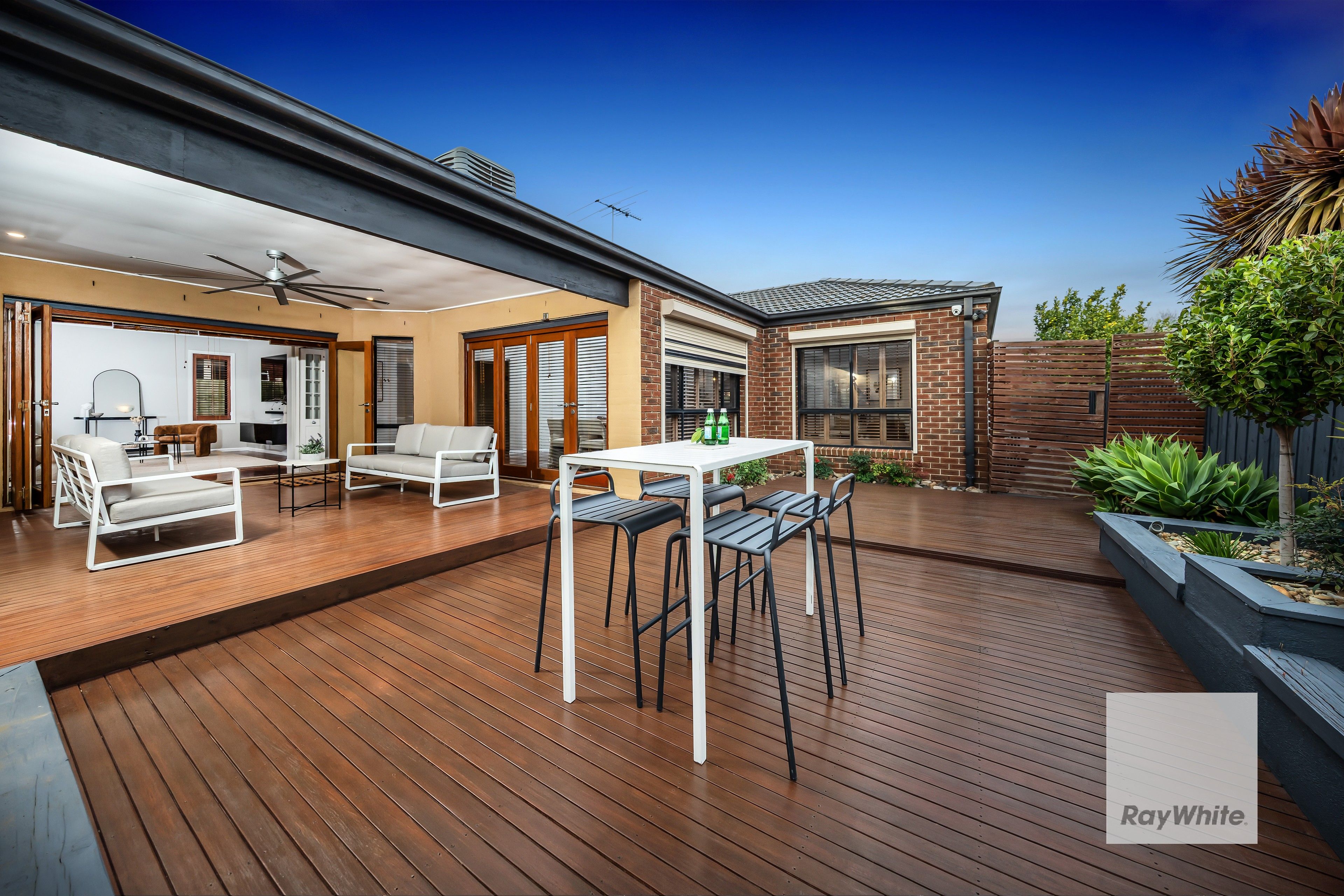9 Vaucluse Boulevard — photo 19 of 24