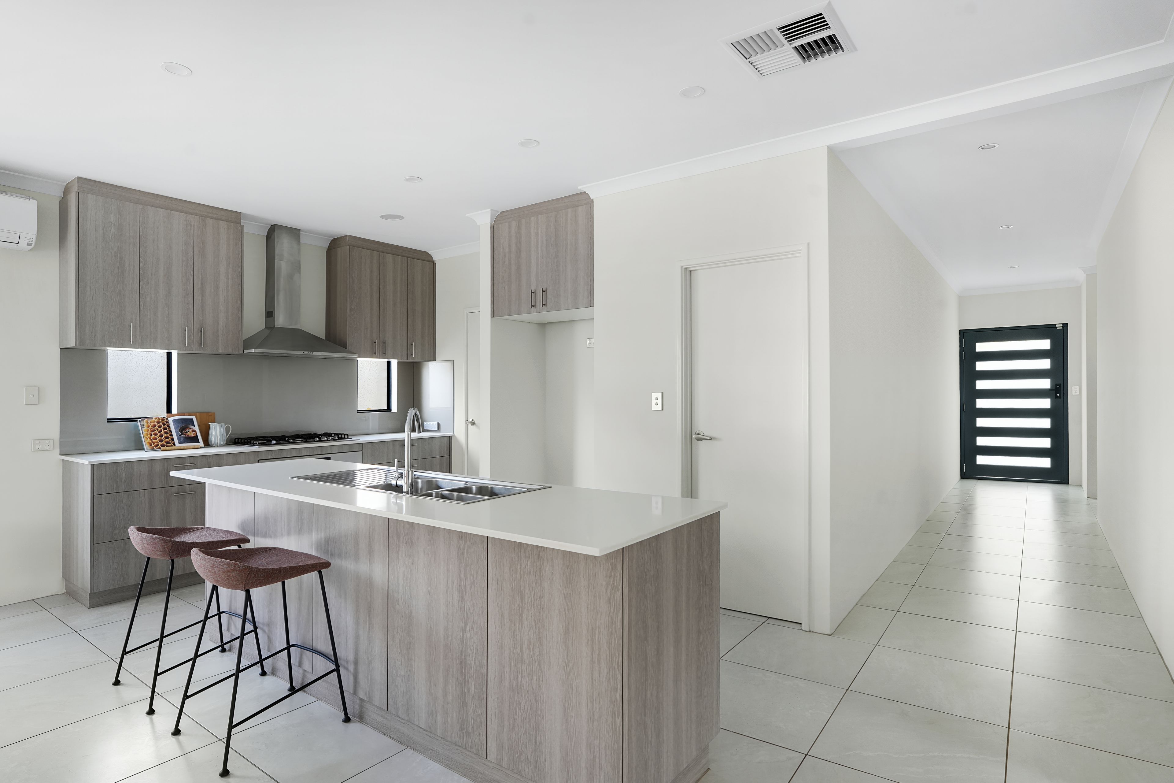 65 Honeywood Avenue — photo 10 of 30