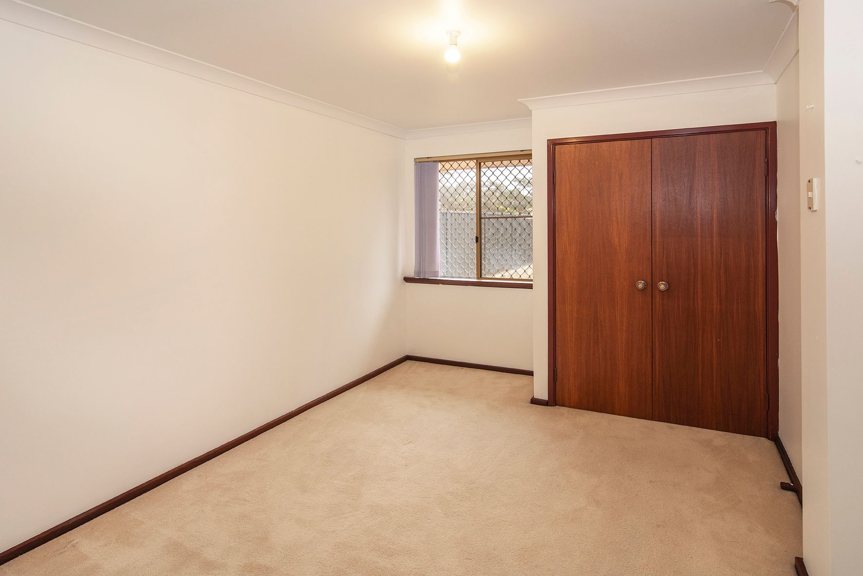 10 Stirling Street — photo 15 of 24