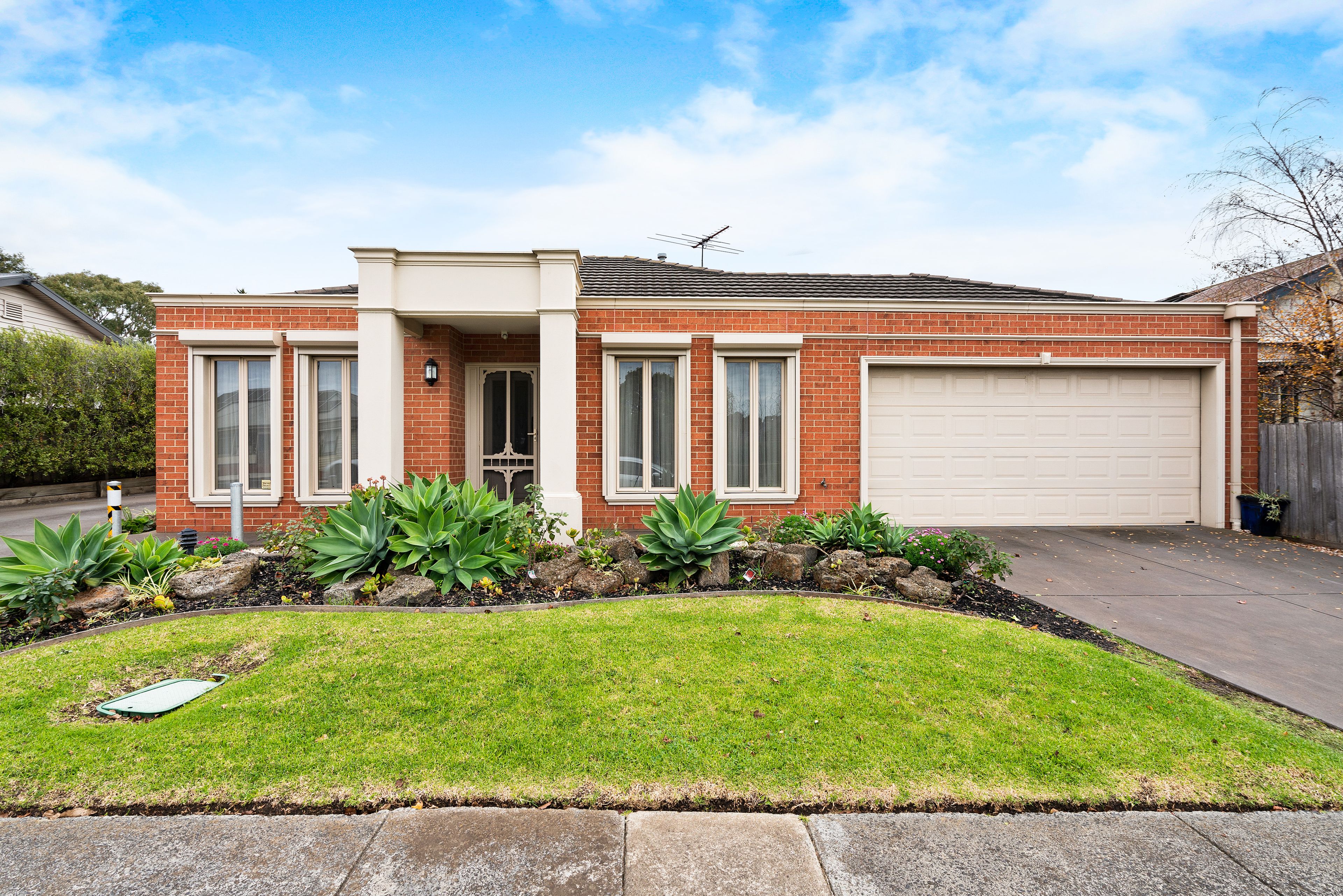 15 Shannon Avenue, Hamlyn Heights VIC 3215