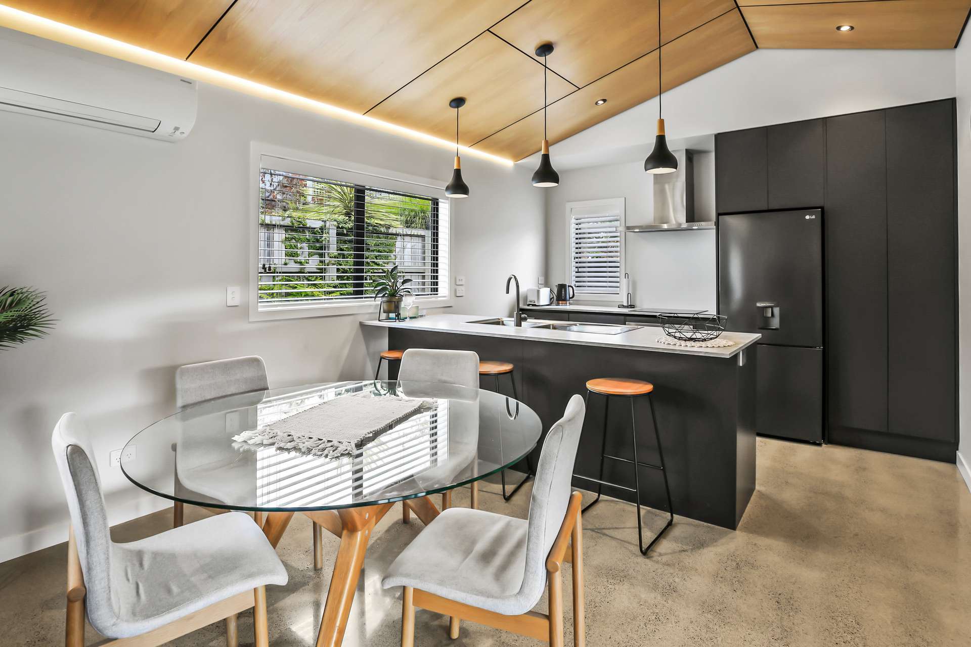 59 Herbert Street photo 8