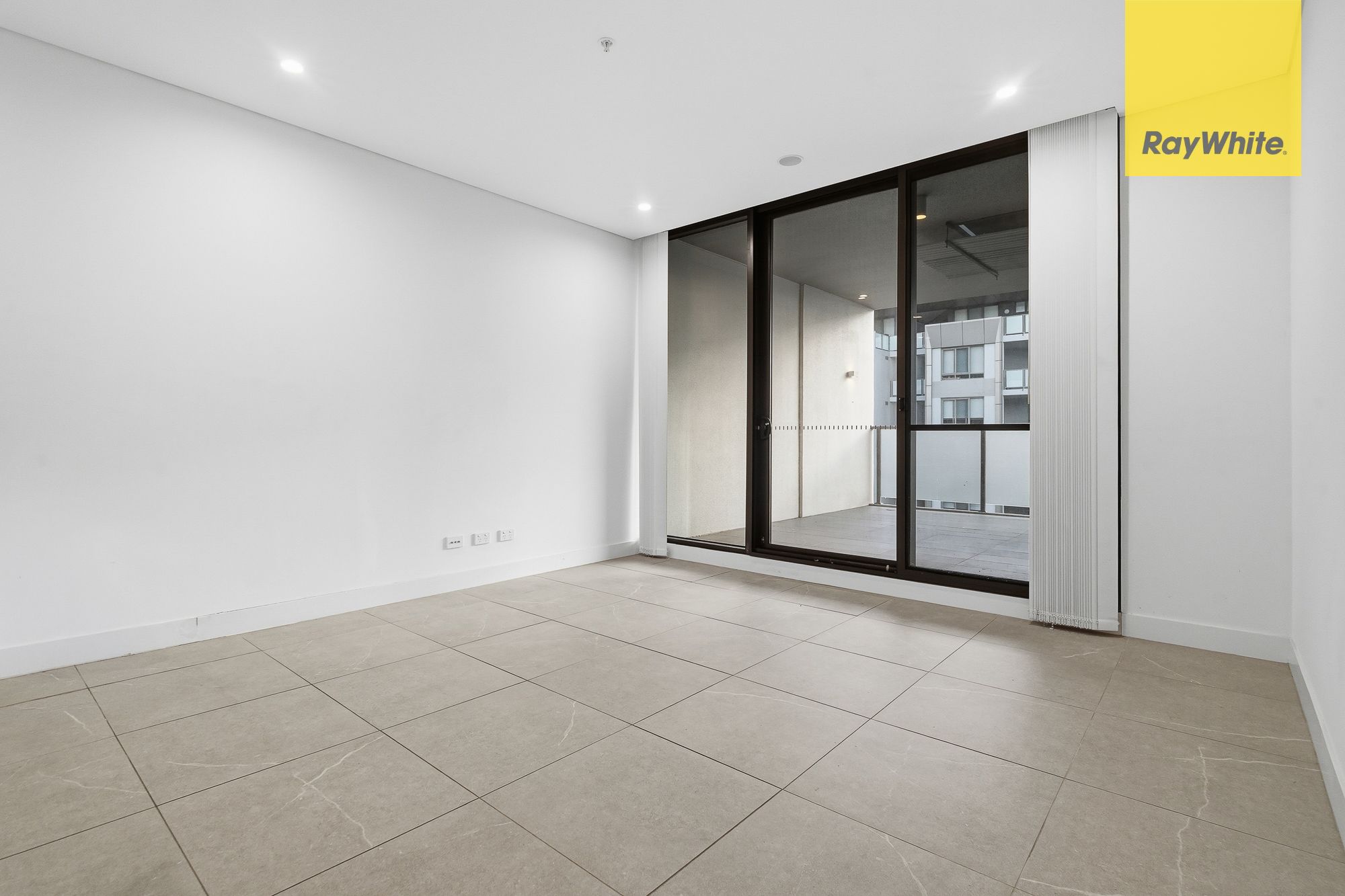 929K/2 Morton Street — photo 8 of 16