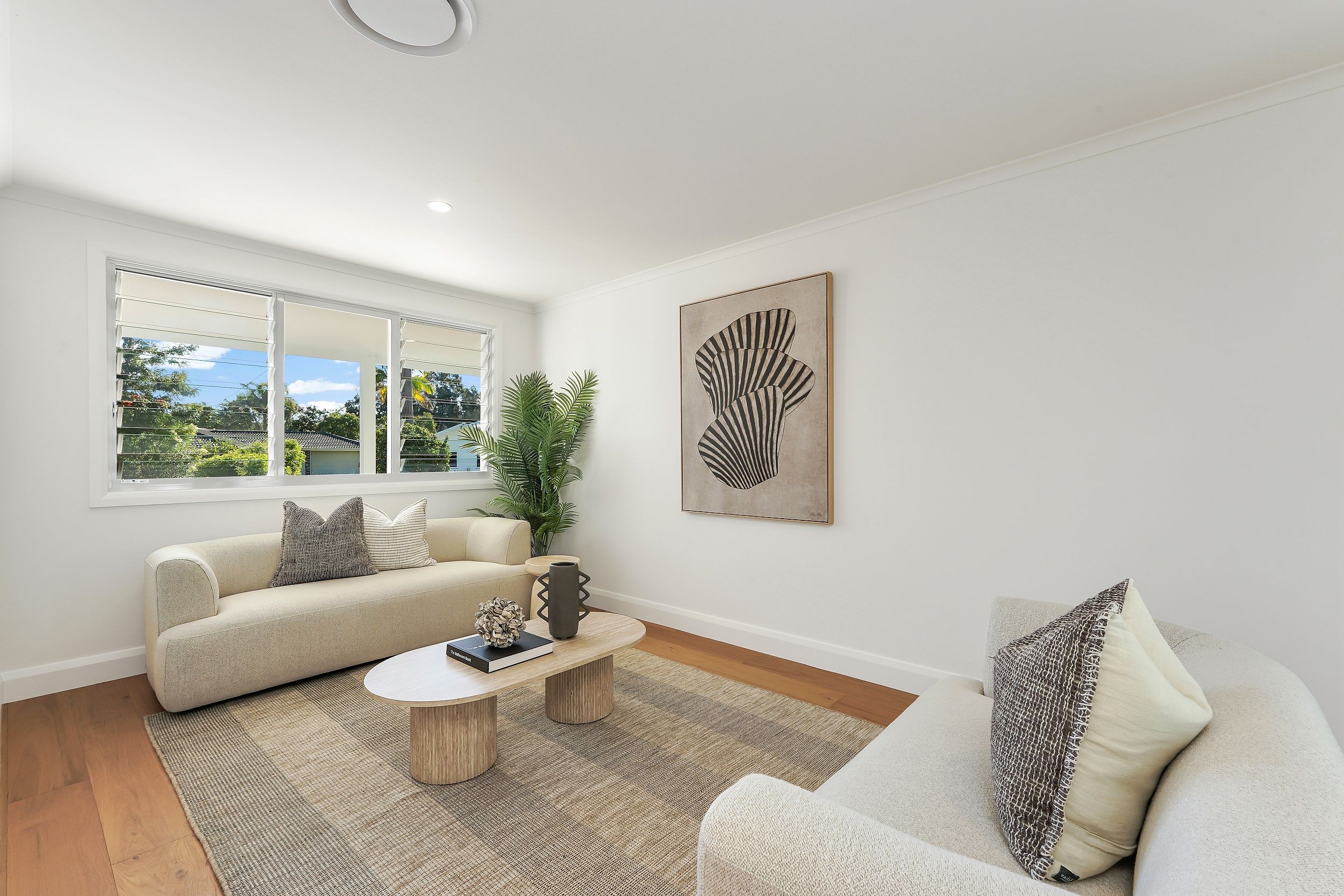 8 Compass Close — photo 17 of 22