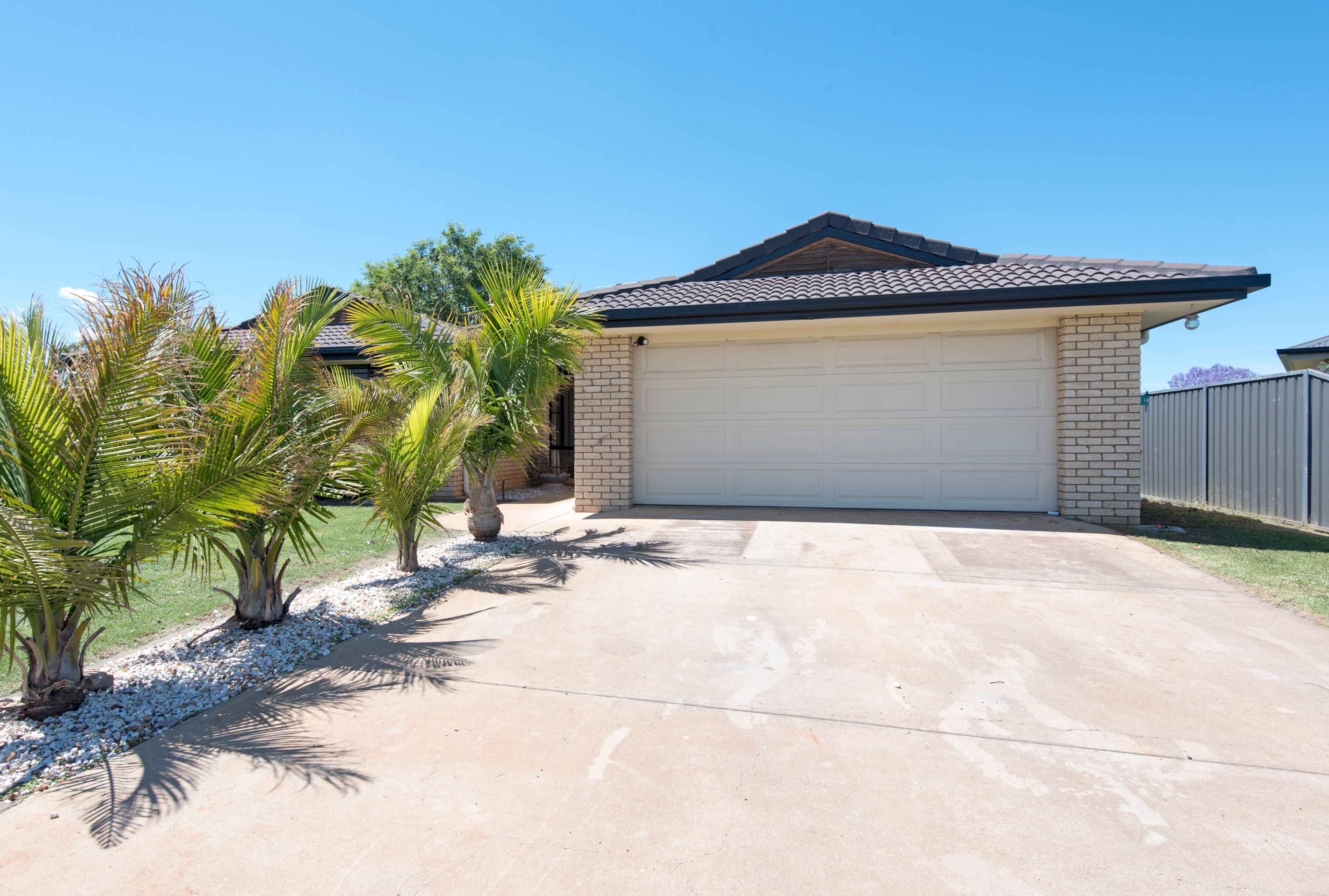 19 Jacquelyn Court, Oakey, QLD 4401