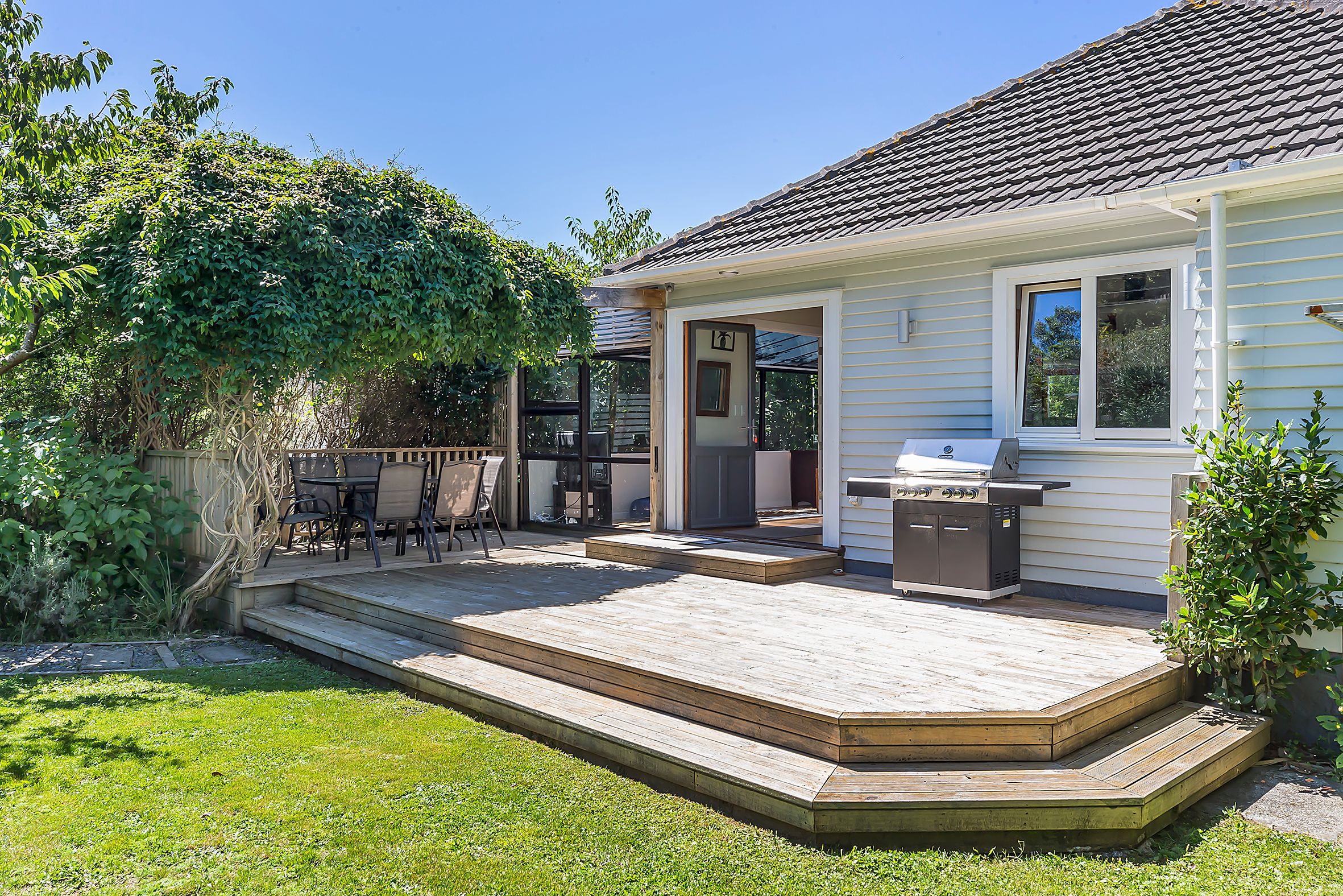 43 Makara Road ( Entrance Terawhiti Tce), Karori, Wellington City