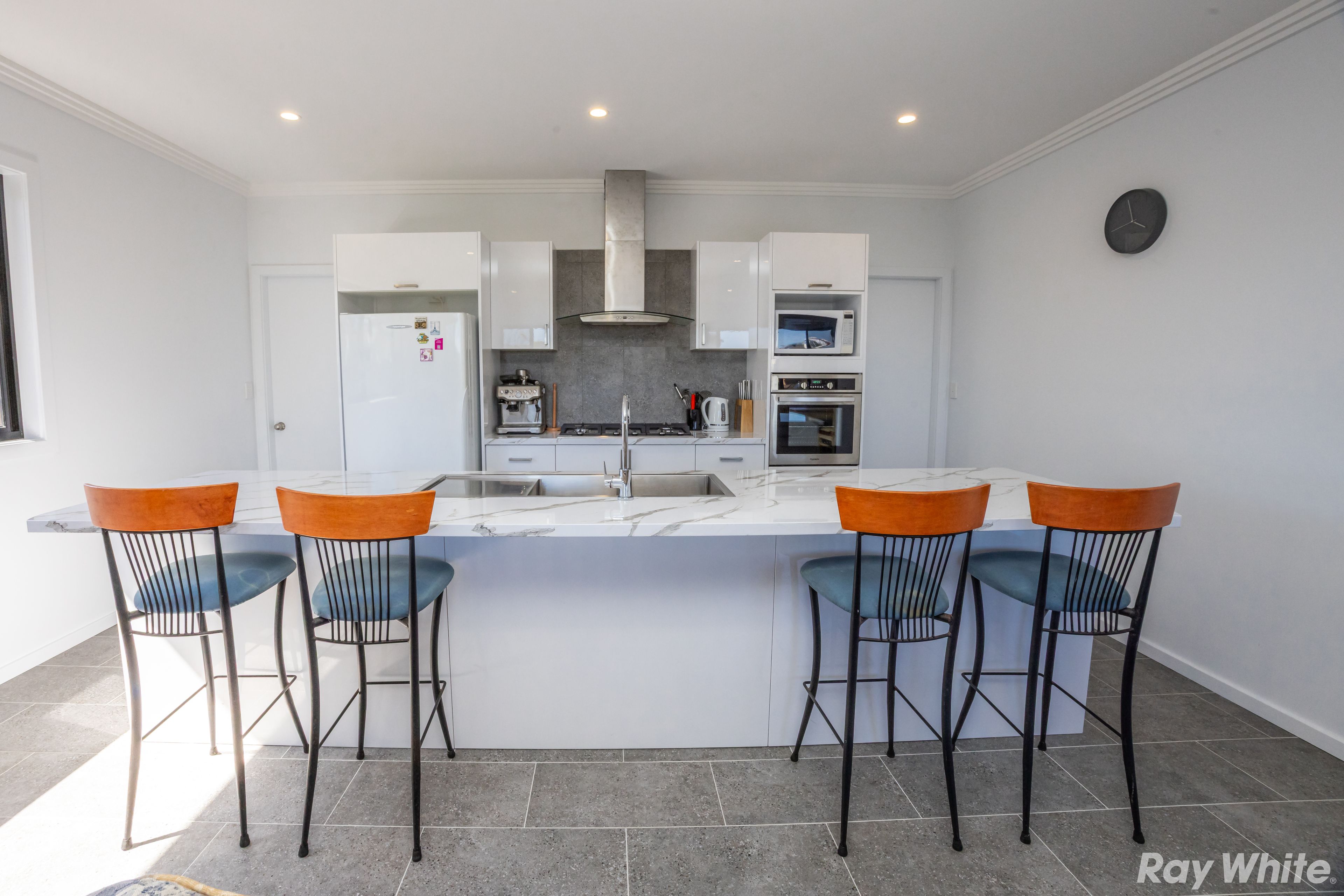 4/46-48 Daphne Street — photo 6 of 12