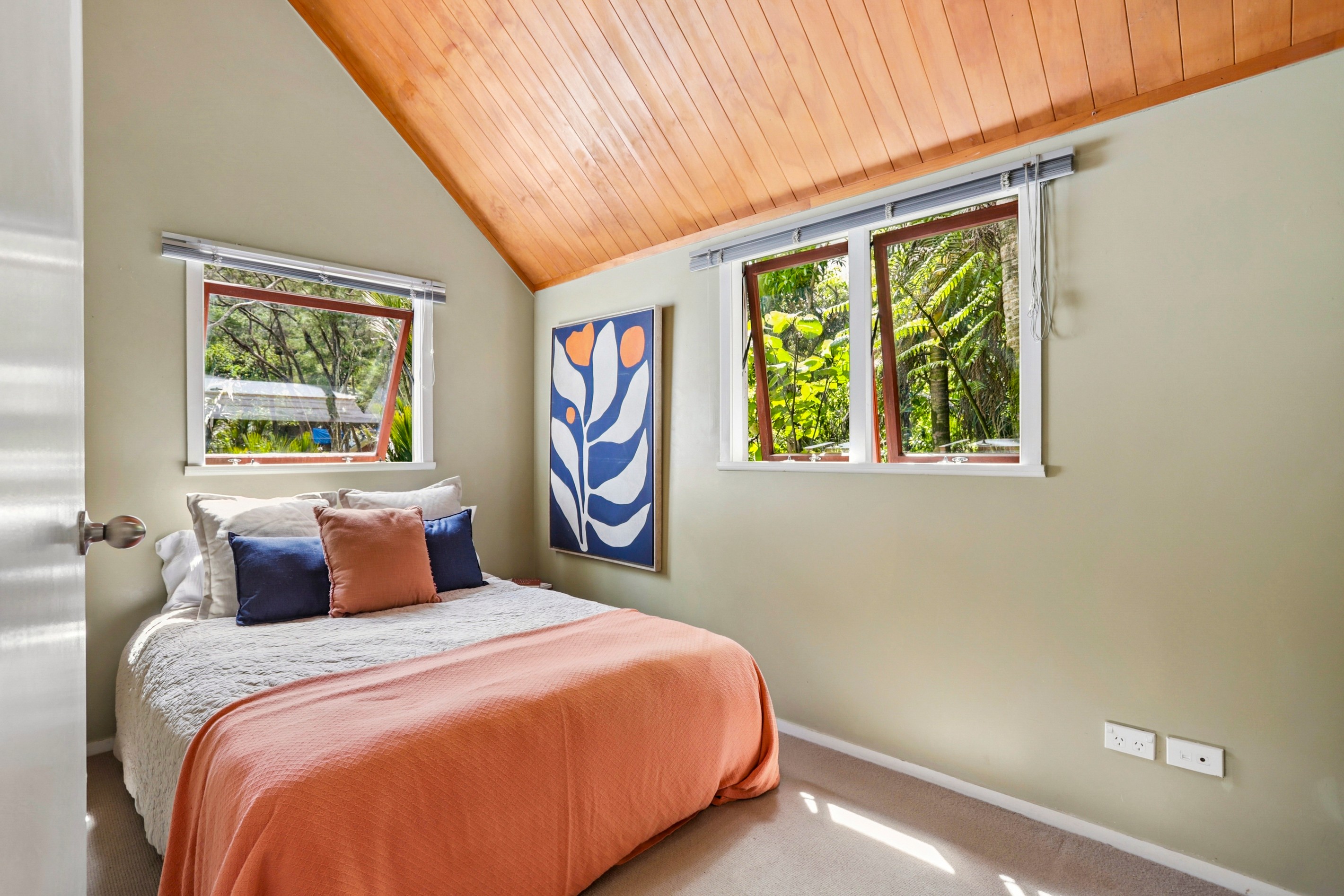 90 Laingholm Drive, Laingholm, Waitakere City