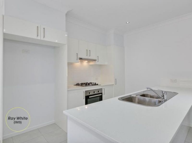 4 Mount Mee Street, Park Ridge, QLD 4125