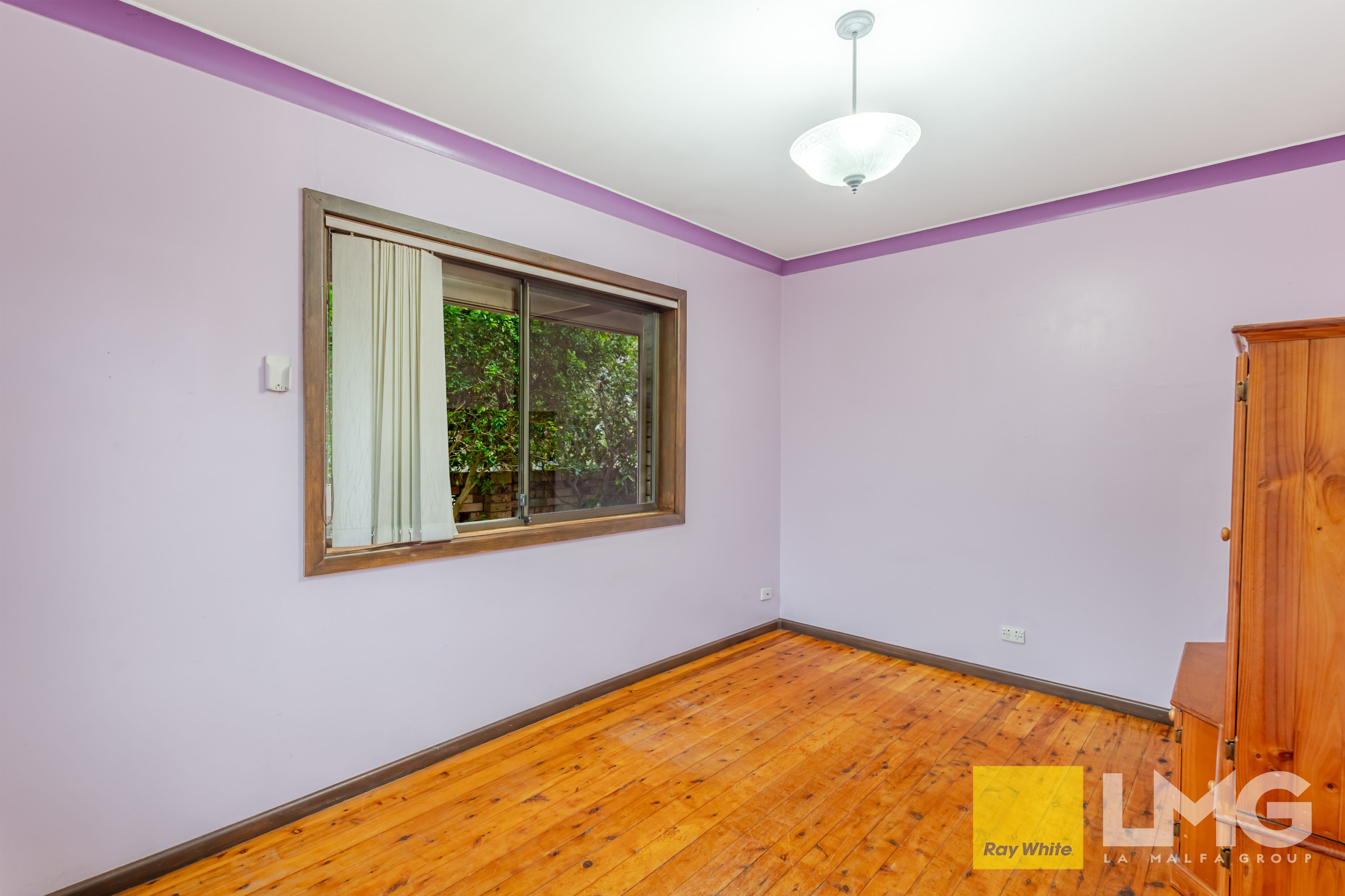 20 Farnell Road — photo 8 of 12