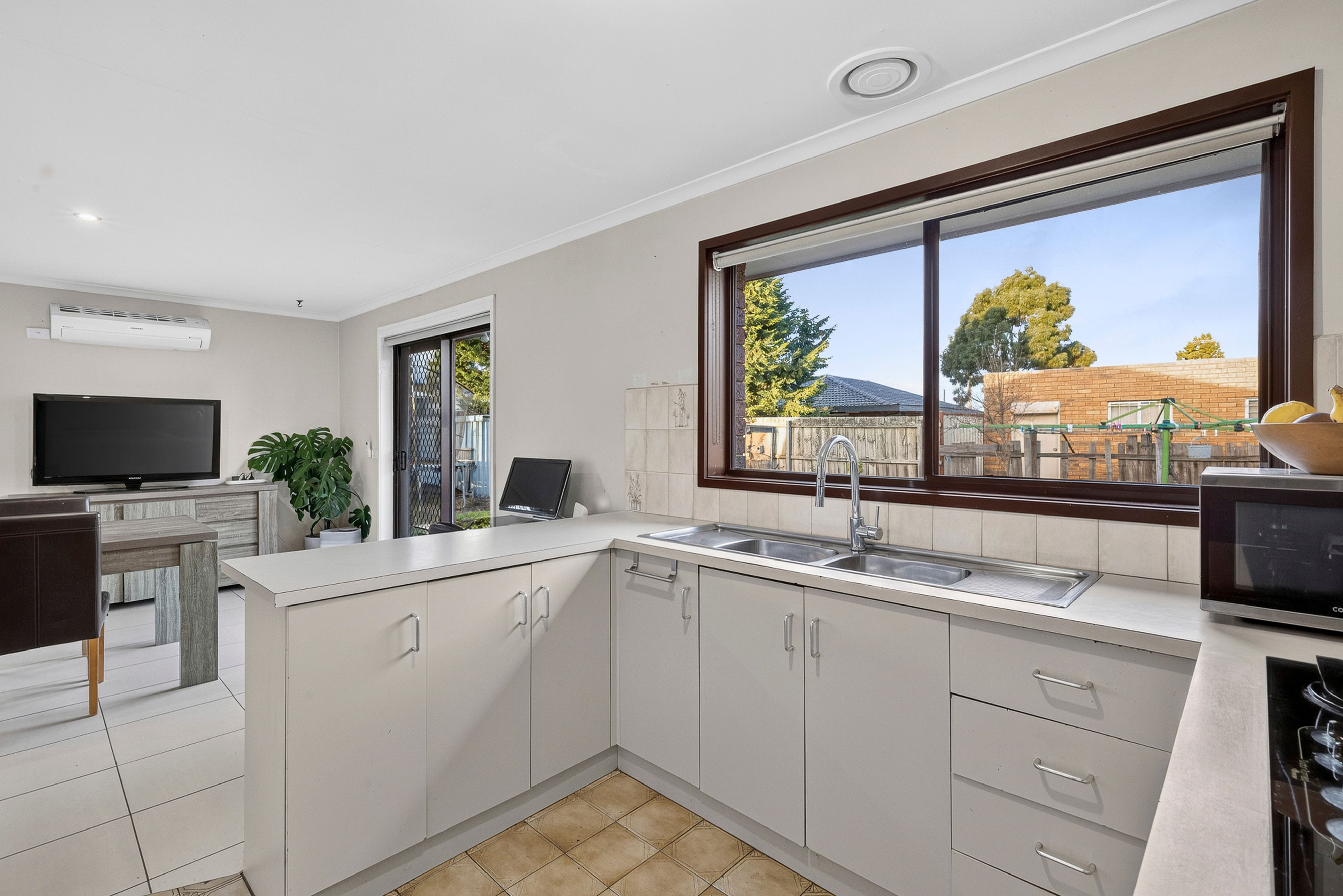 22 Studley Street — photo 8 of 13