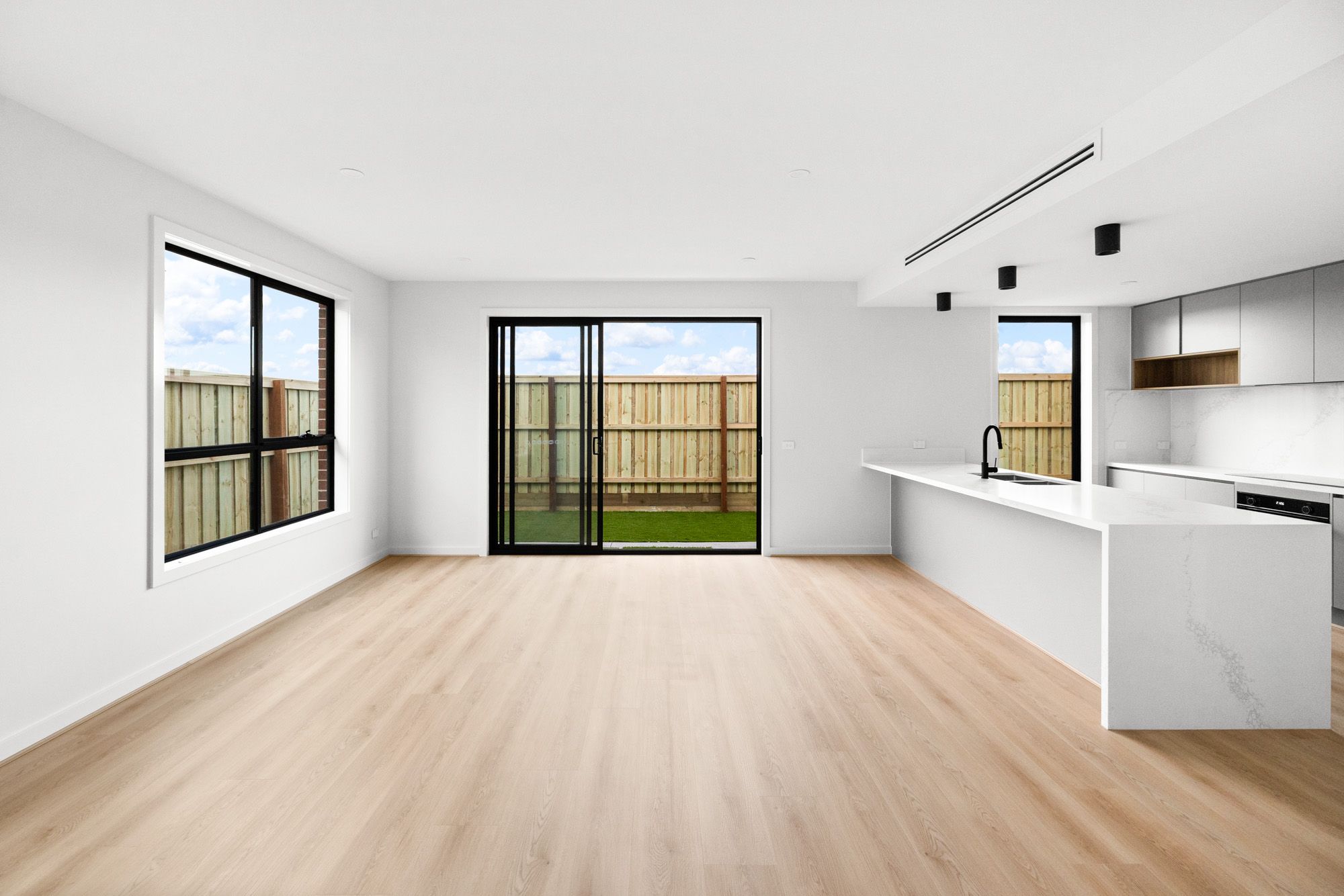 14 Gleam Street — photo 7 of 17