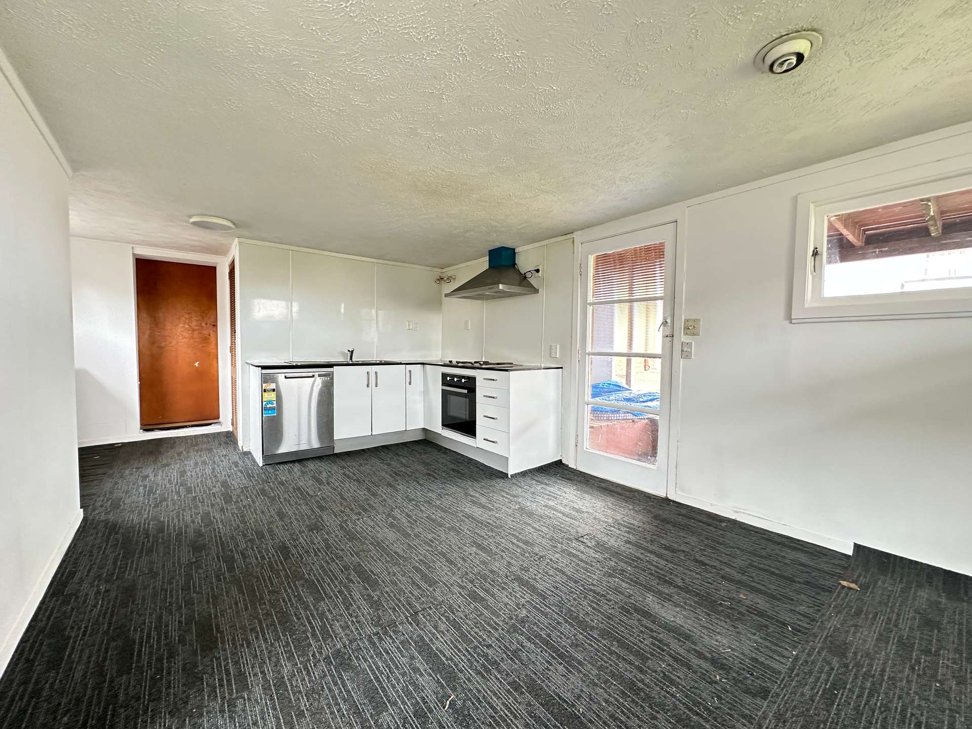 17 Marion Avenue photo 17