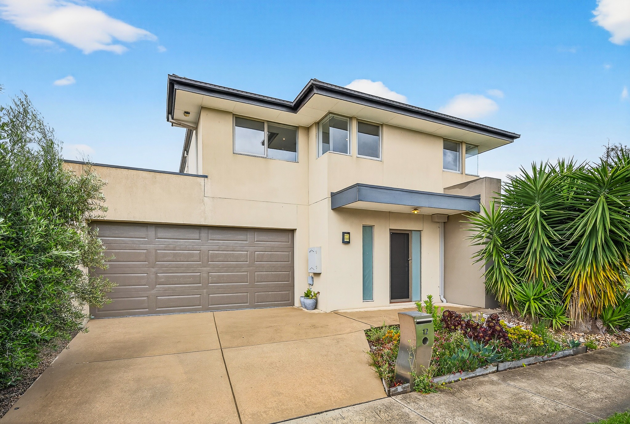 12 Springside Drive, Cranbourne West, VIC 3977