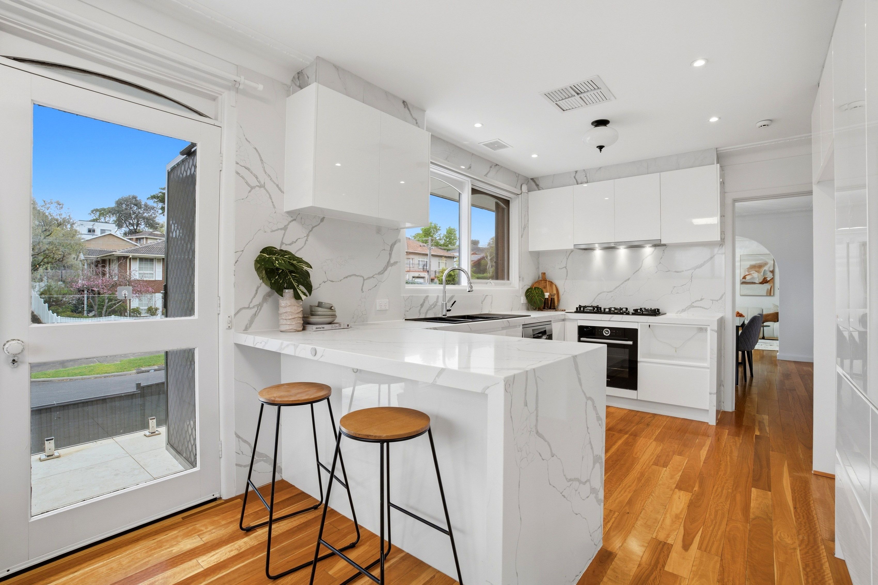 18 Singleton Road — photo 4 of 11