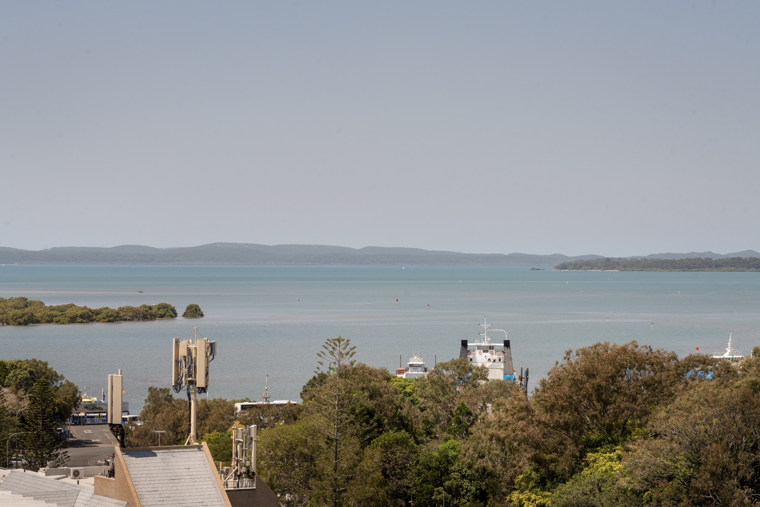 45 Shore Street East, Cleveland, QLD 4163