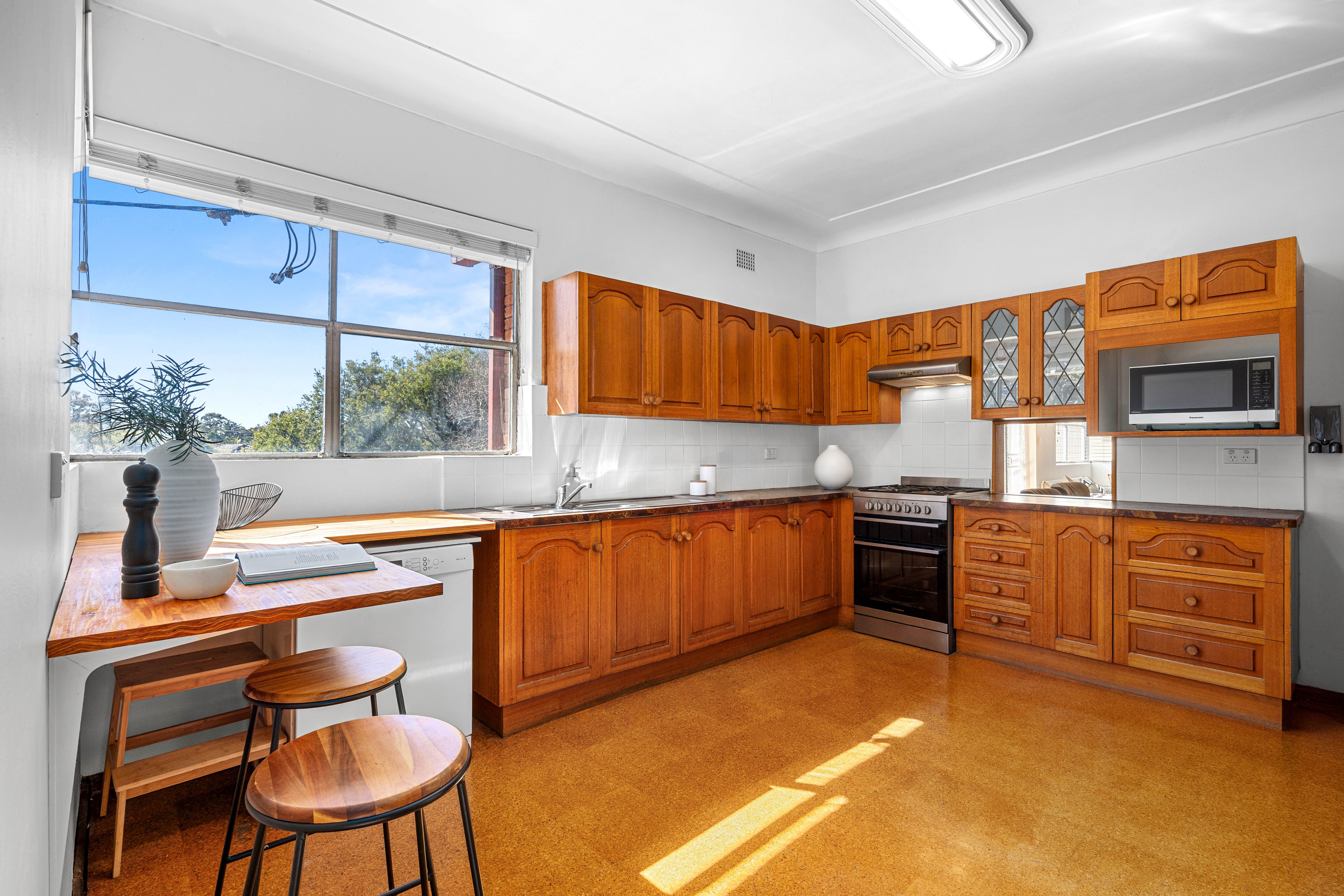14a Laycock Road — photo 5 of 11