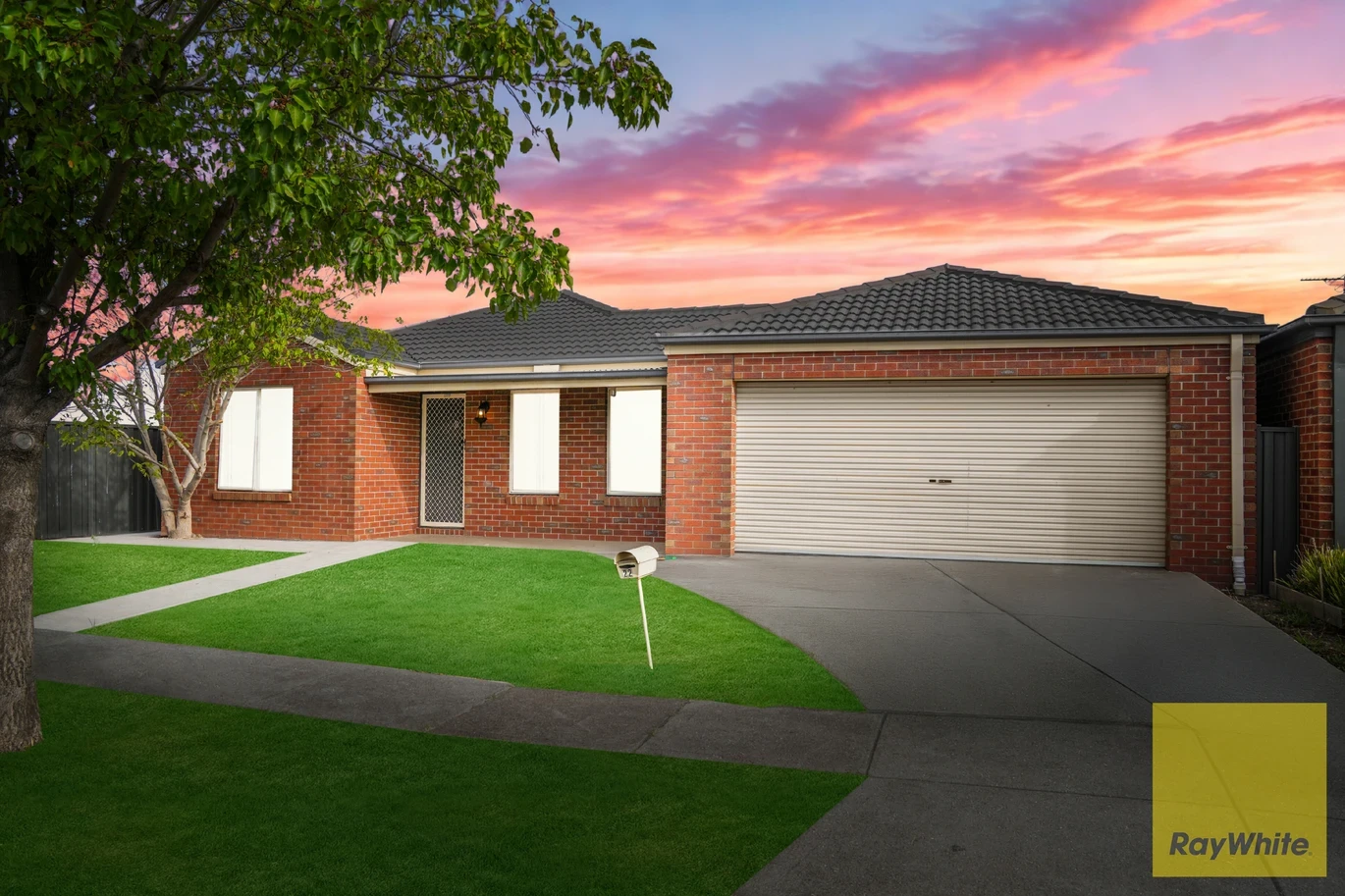 22 Fawkner Road, MANOR LAKES, VIC 3024