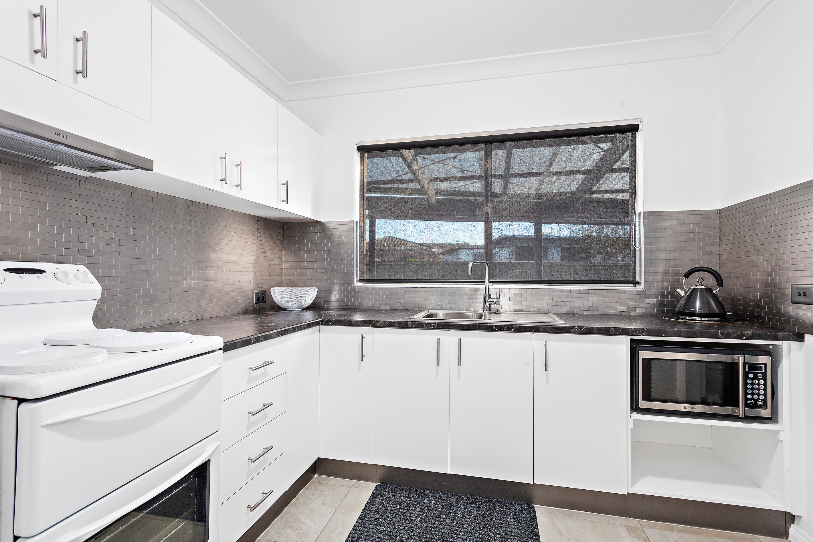 1/2 Russell Street, Albion Park, NSW 2527