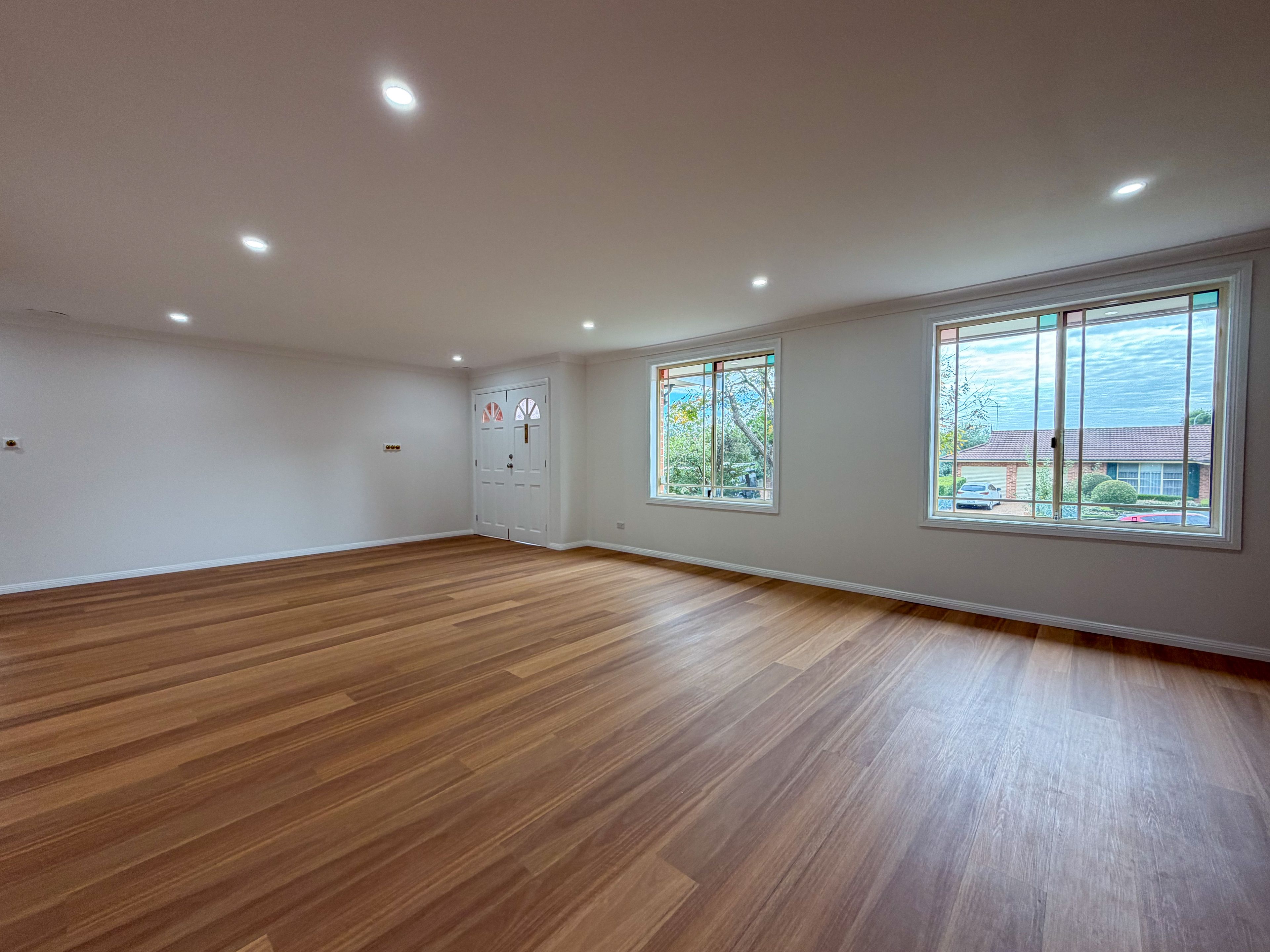 16 Yellow Gum Close, Glenmore Park, NSW